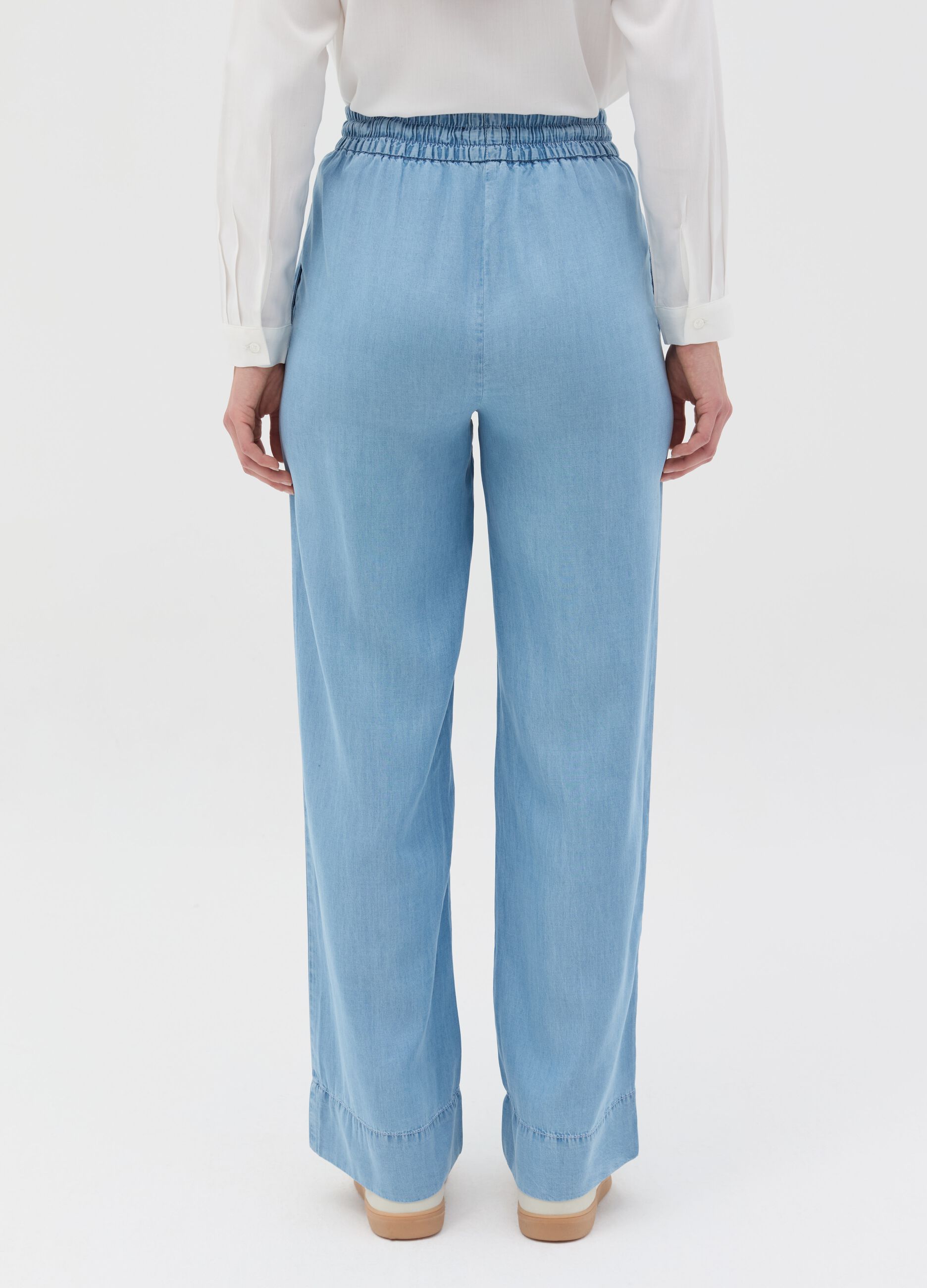 Relaxed-fit trousers in Lyocell