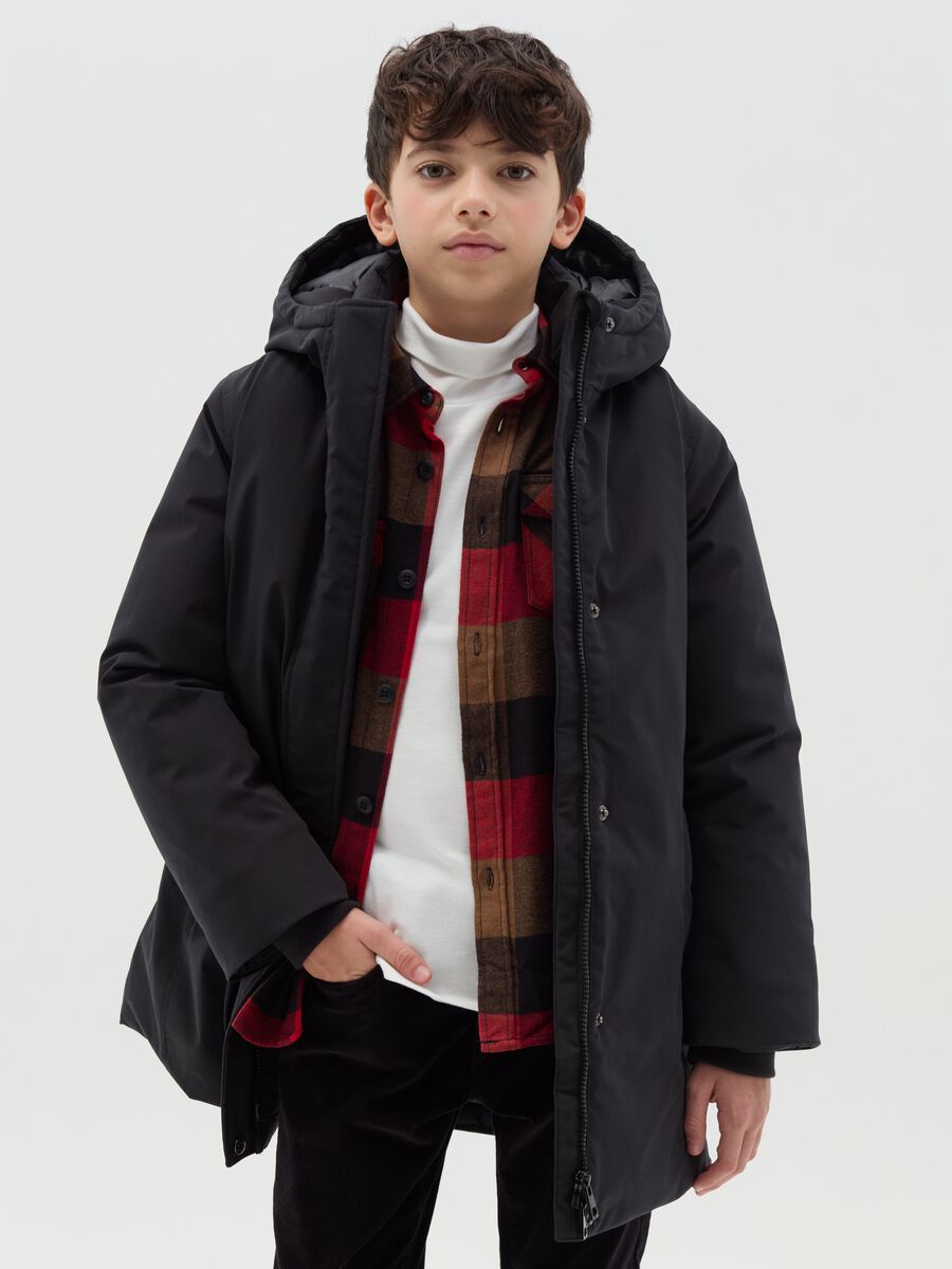 Parka lungo con cappuccio_0
