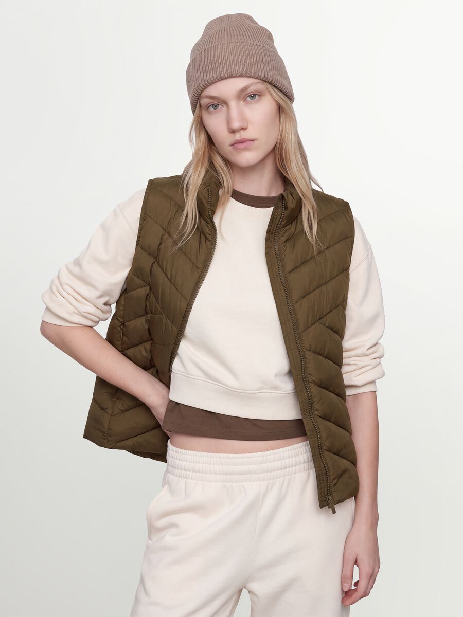 Gilet Ultralight verde trapuntato con zip e collo alto_0