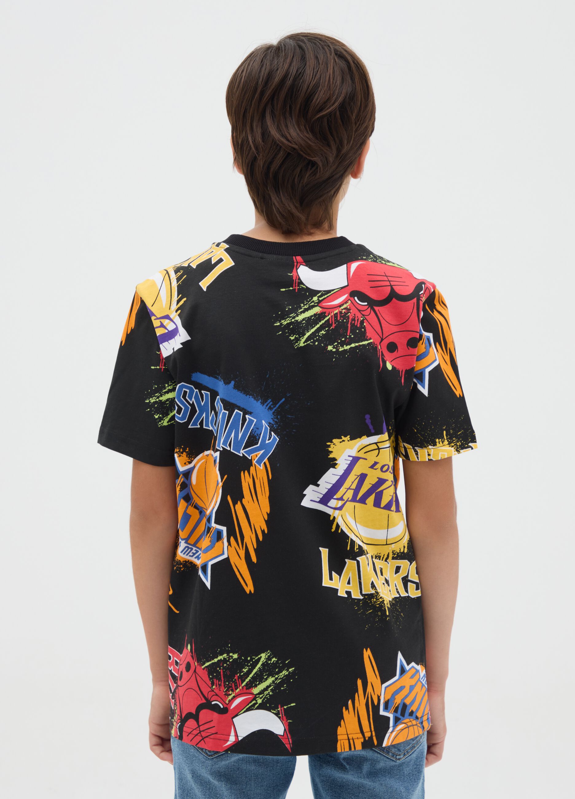 Boys' black pure cotton T-shirt, regular fit with basketball print