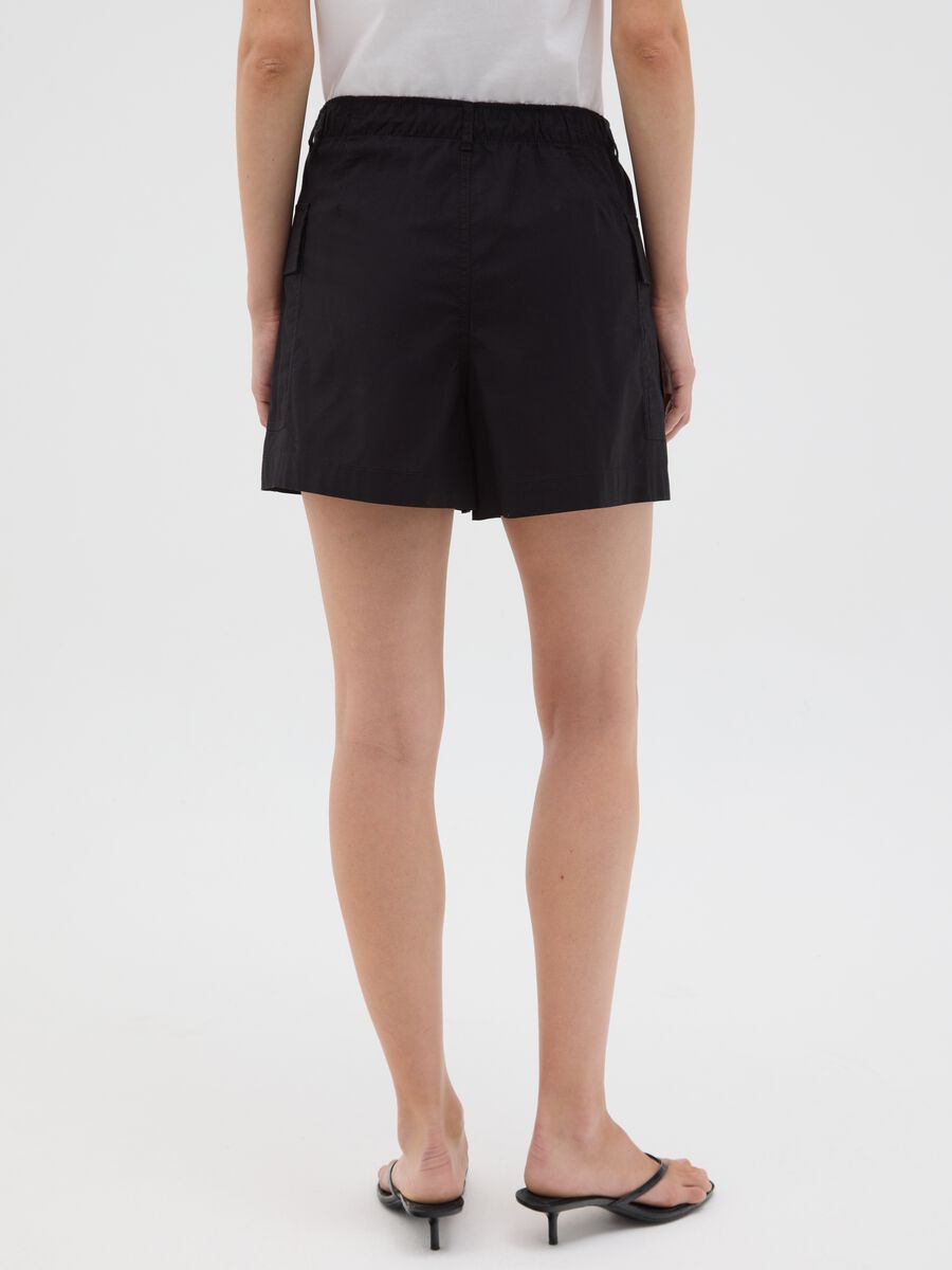 Women's Black Stretch Cotton Regular Fit Shorts_3