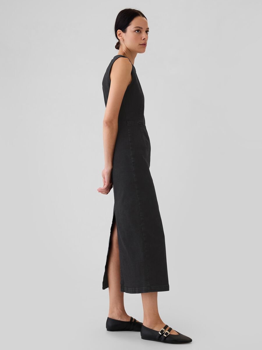 Long sleeveless dress in denim_2