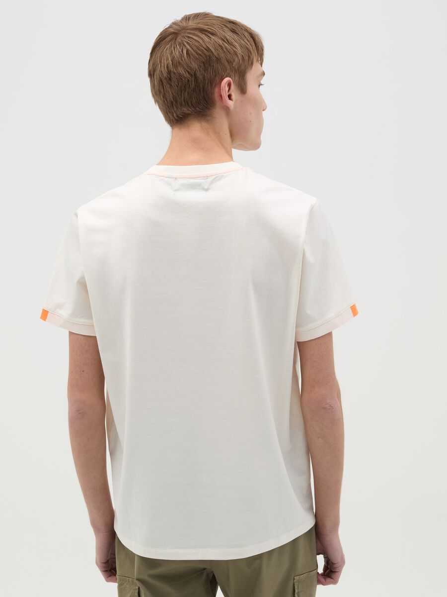 T-shirt with logo embroidery_2