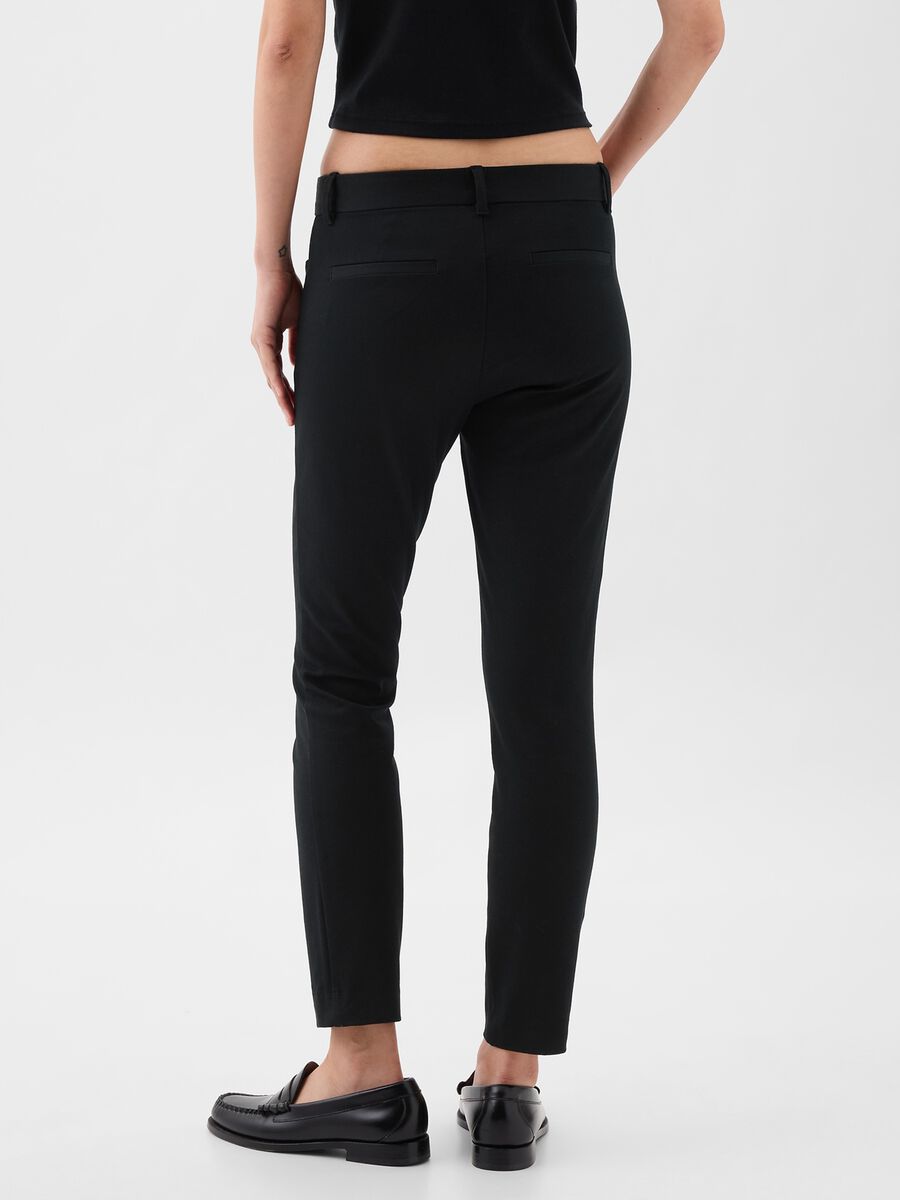 Pantalone a sigaretta in cotone stretch_5