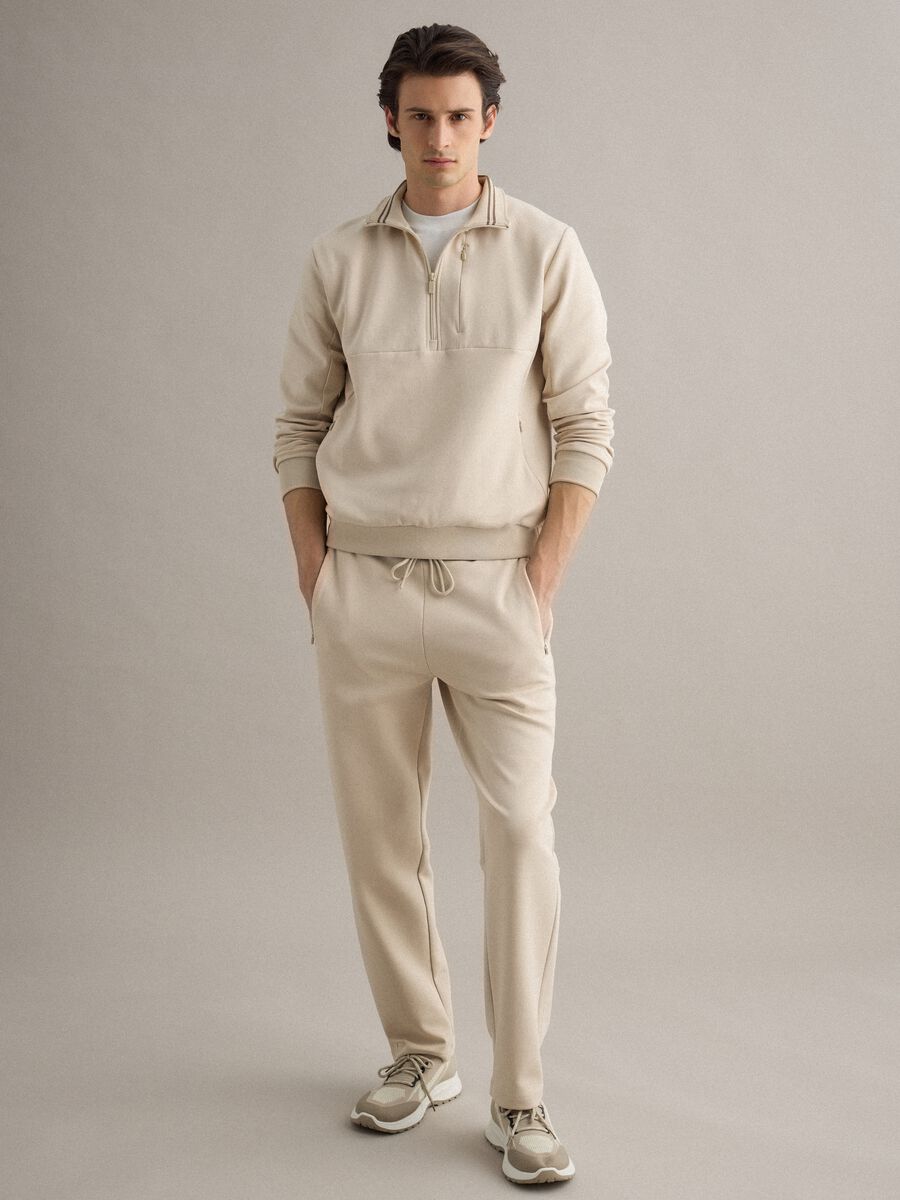 Pantaloni jogger in misto cotone elasticizzato beige regular fit_0