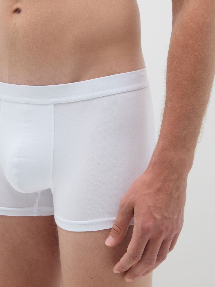 Set of three white stretch cotton regular fit boxer shorts_2