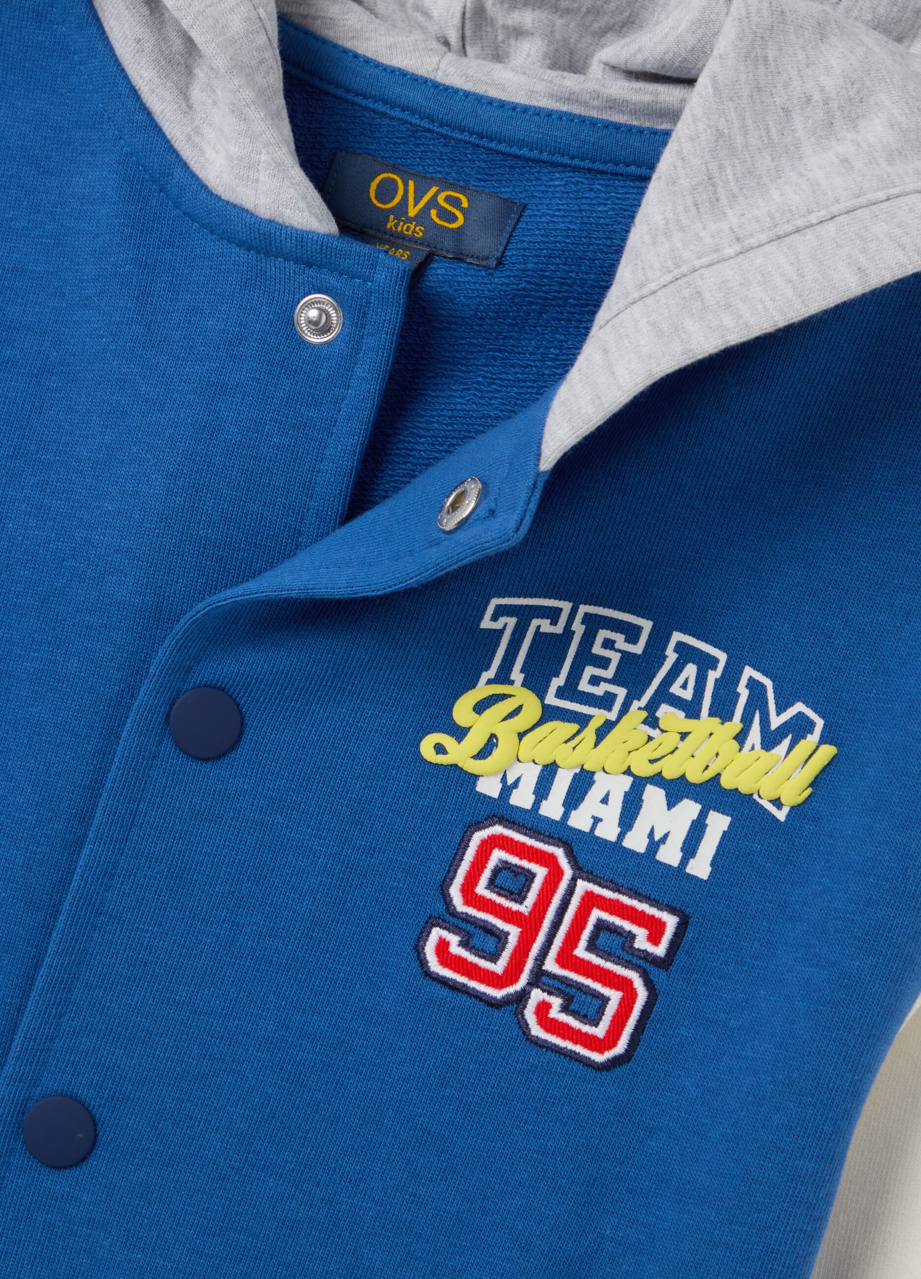 Felpa in French Terry con cappuccio "Miami Basketball"