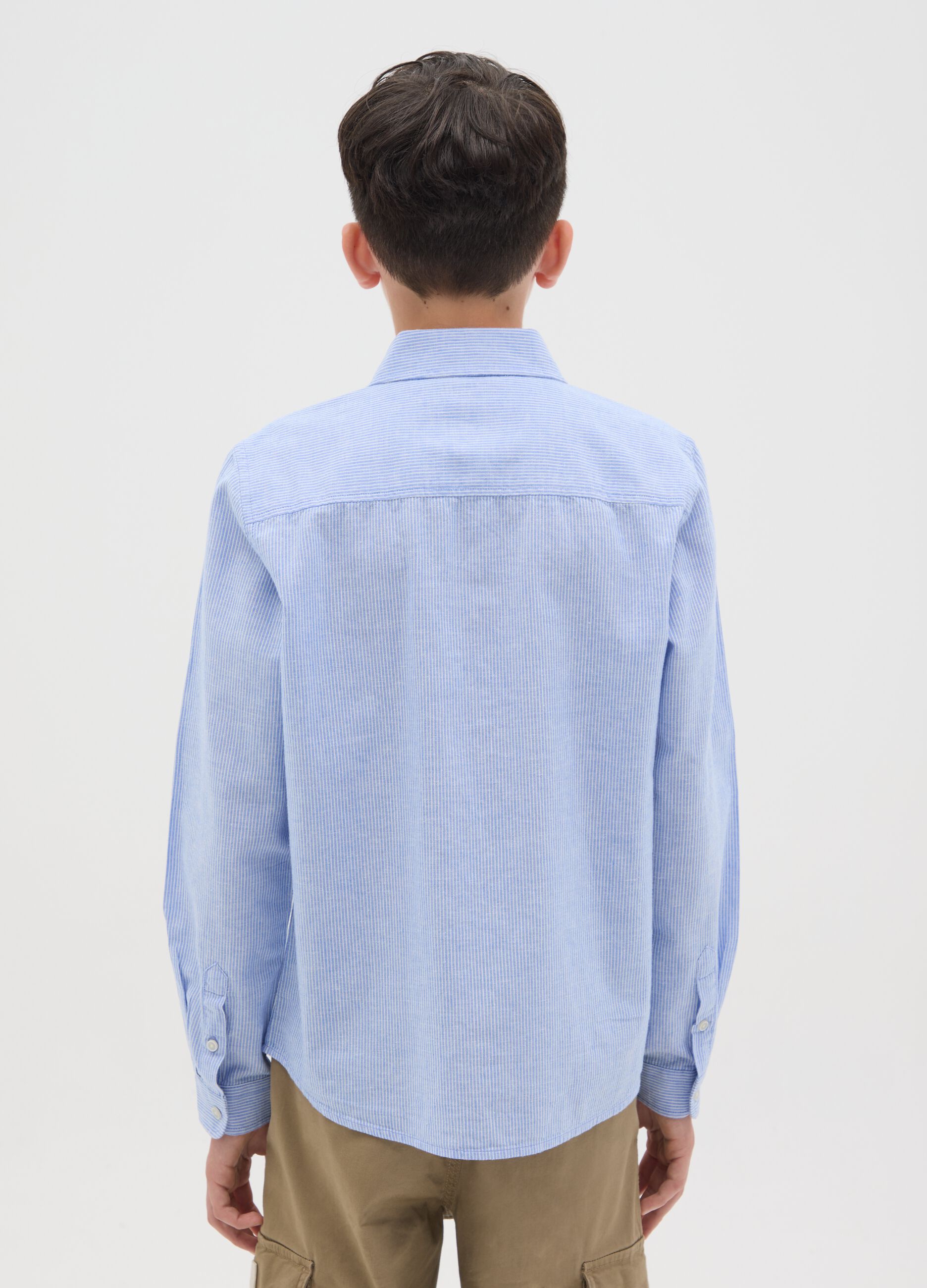 Boys’ light blue regular-fit shirt in cotton and linen blend