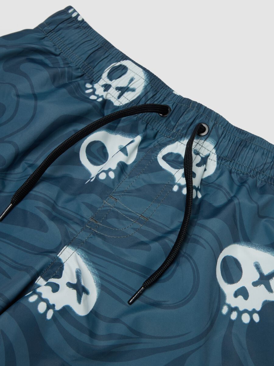 Blue skull-print swim shorts_2