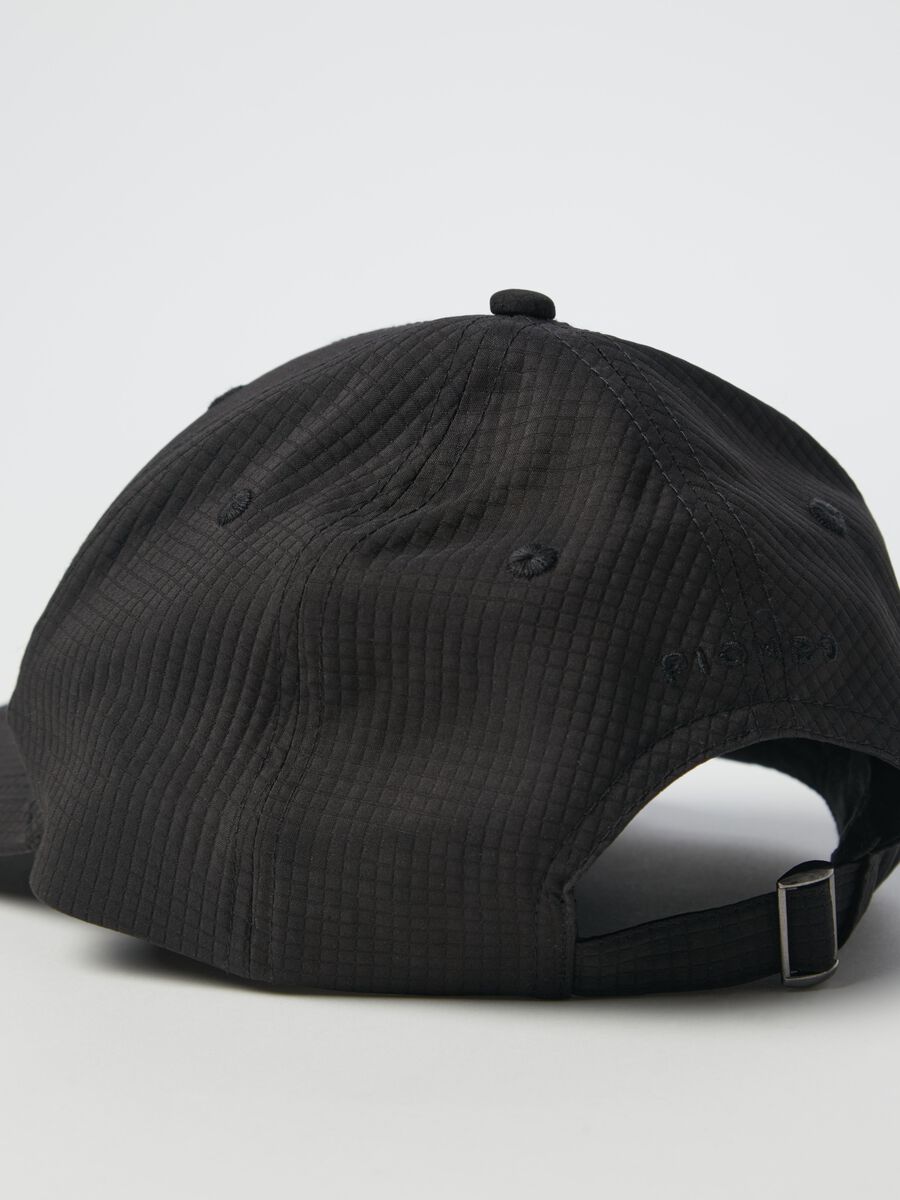 Baseball cap with ripstop weave_2