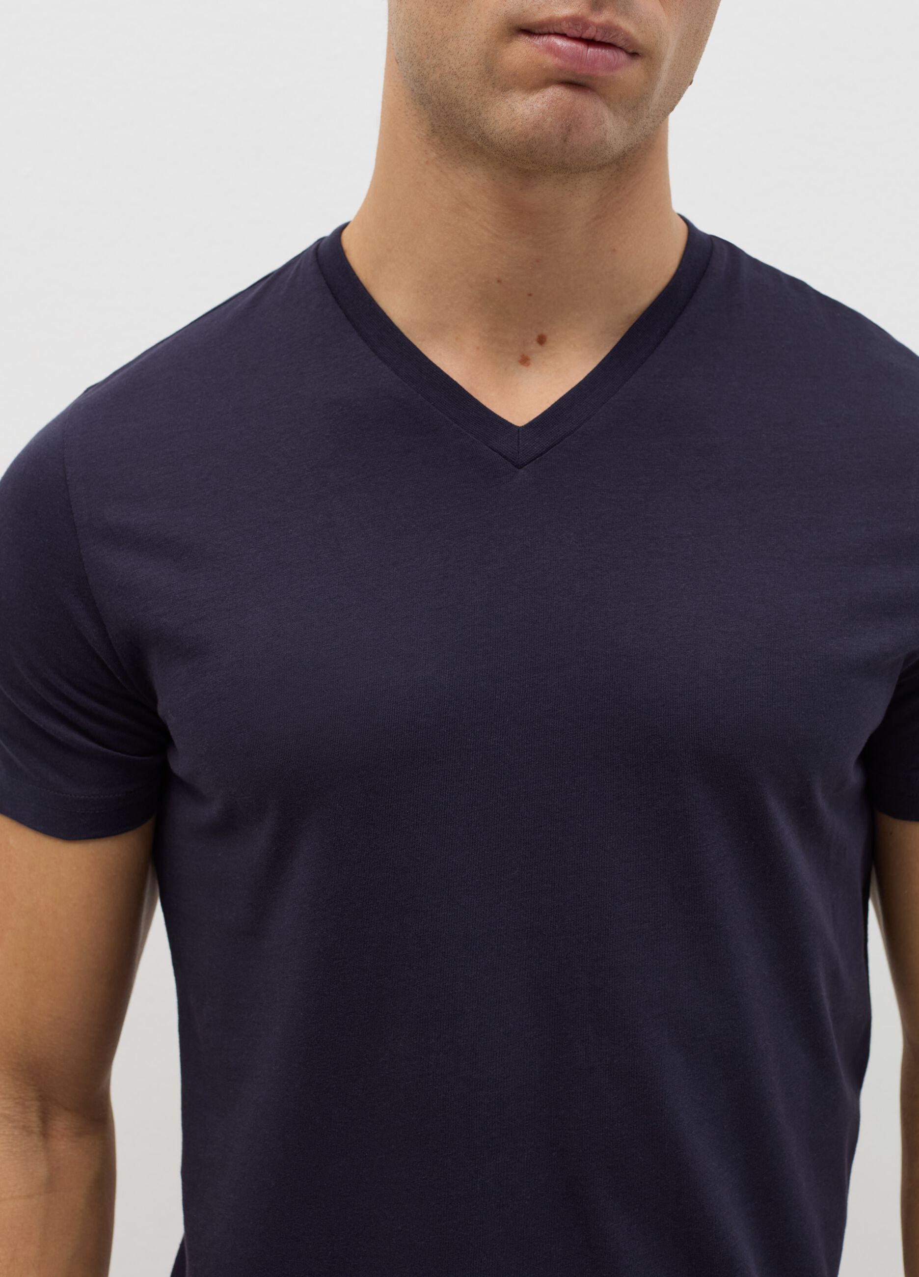 Organic cotton undershirt with V neck