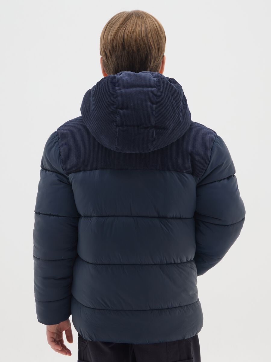 Giacca imbottita blu da ragazzo regular fit con cappuccio e zip_1