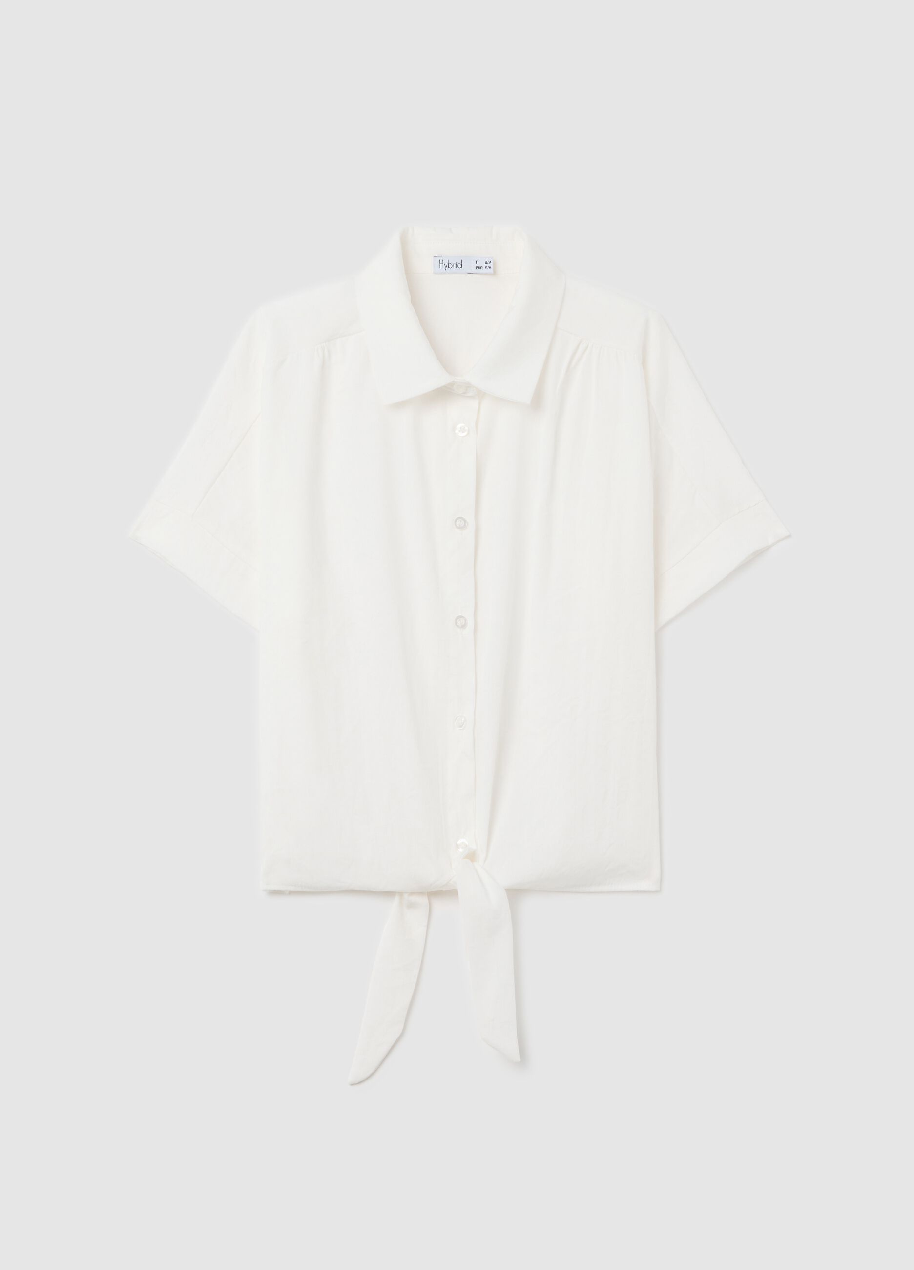 White shirt with knot and short sleeves