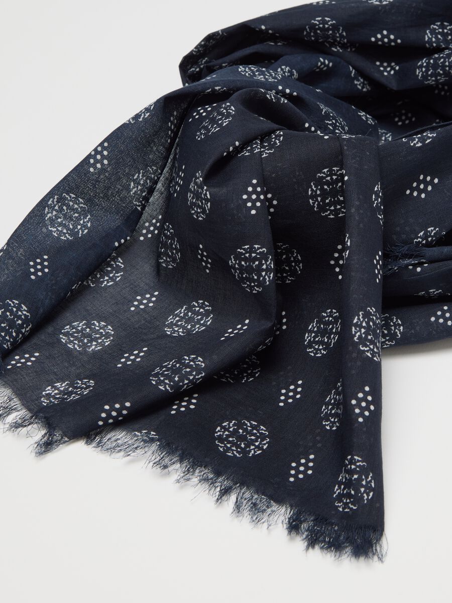 Blue cotton scarf with print_1