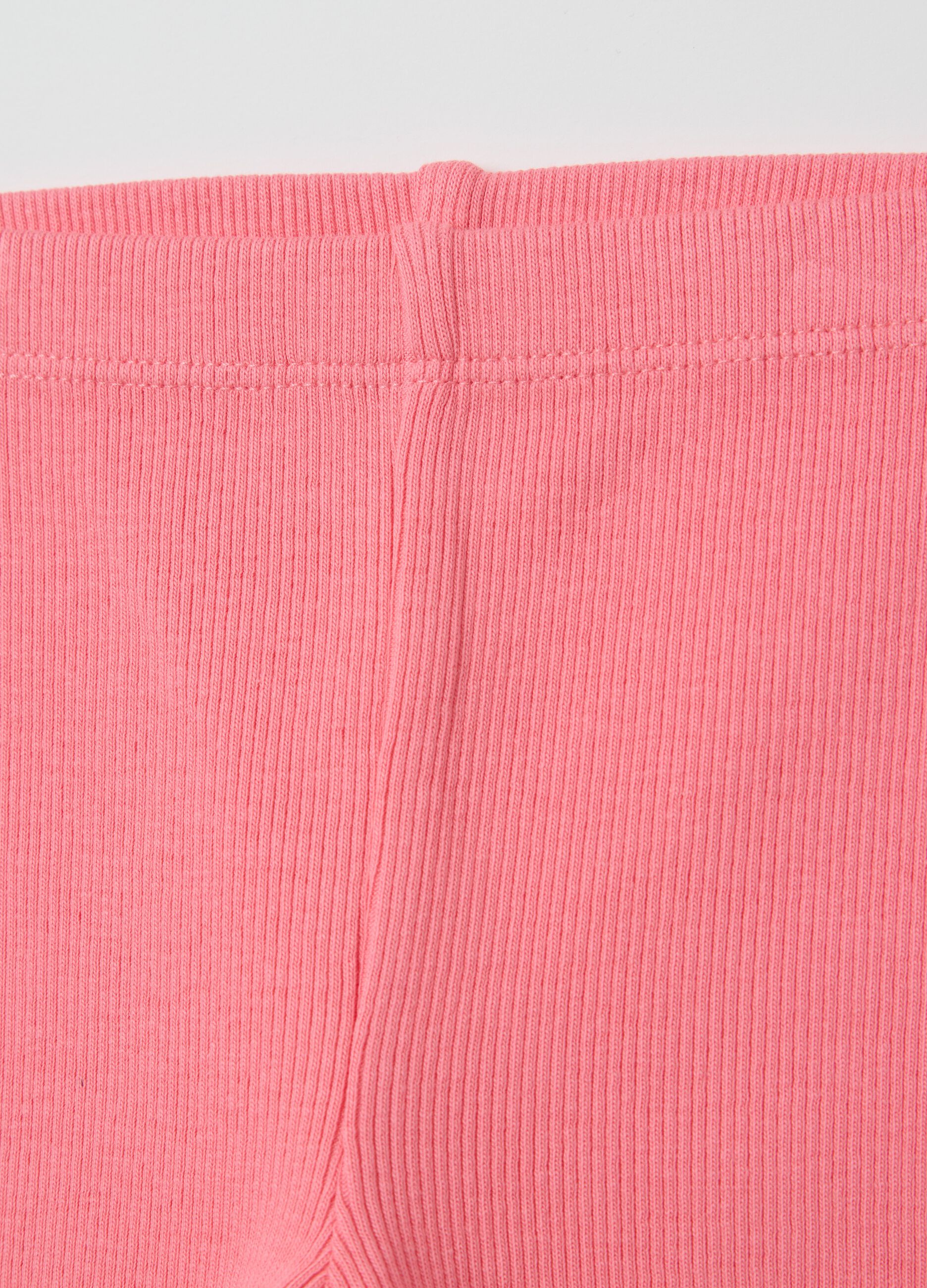 Ribbed pink shorts with wavy hem