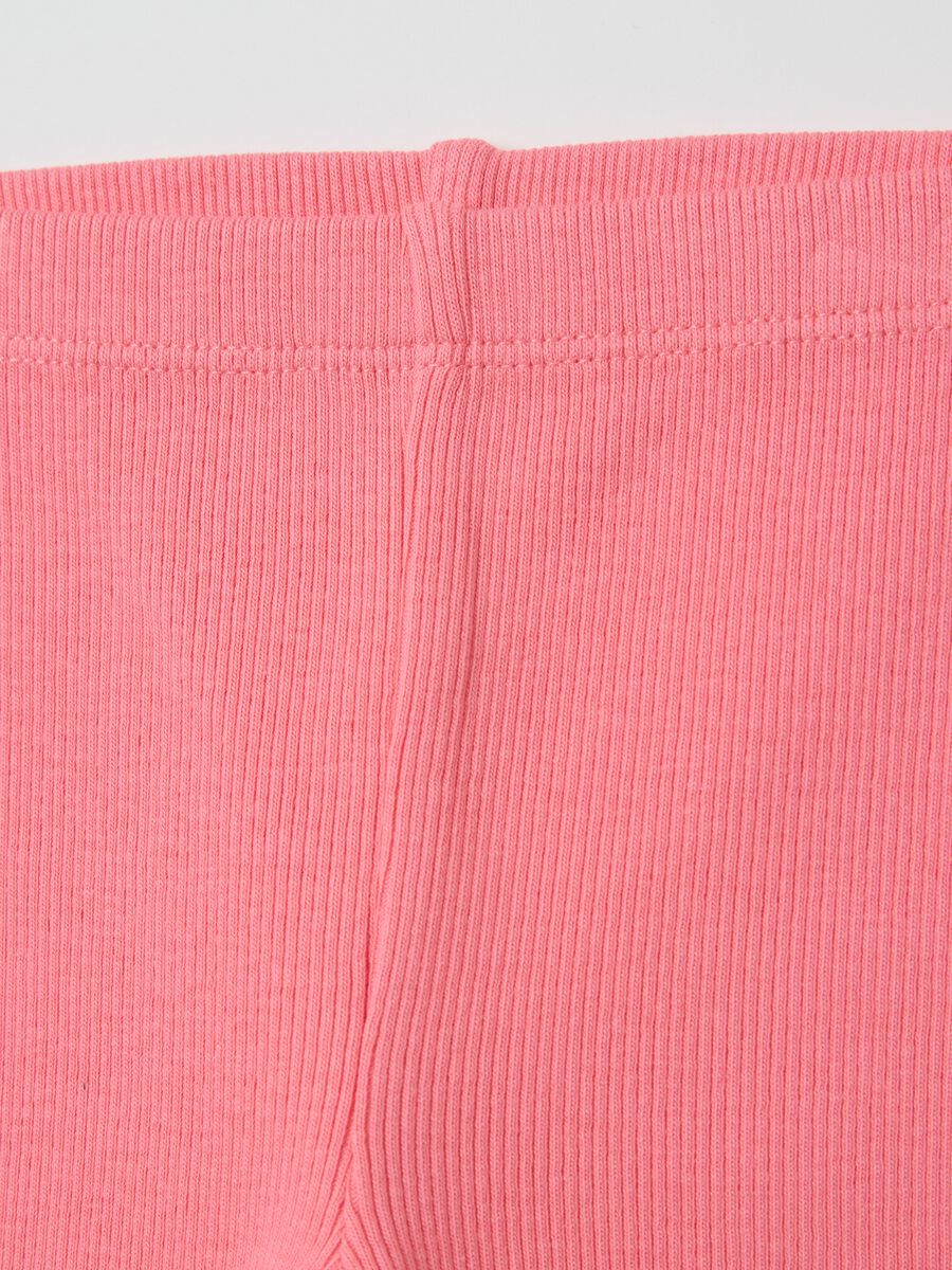 Ribbed pink shorts with wavy hem_3