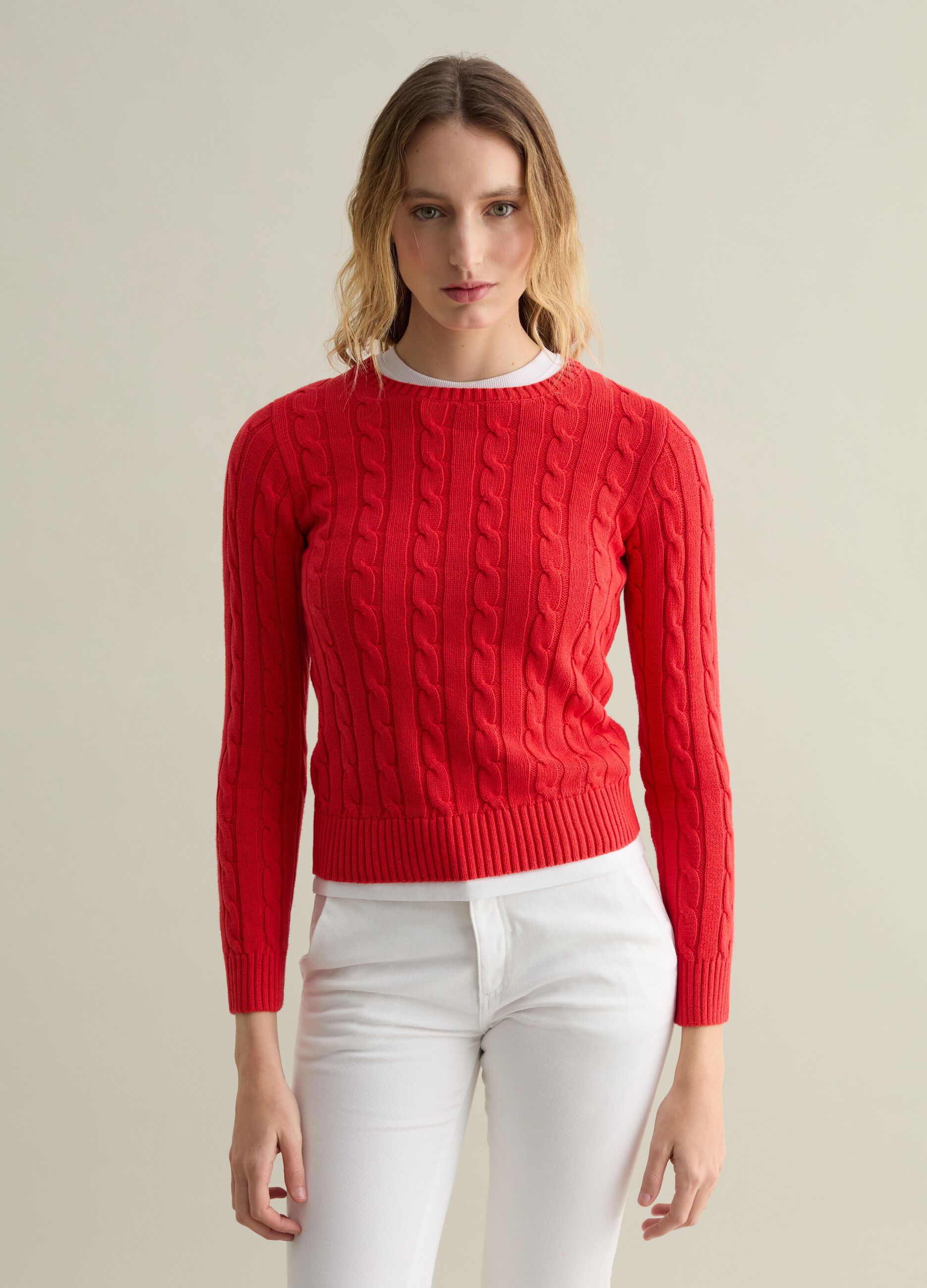 Ribbed pullover with cable-knit design