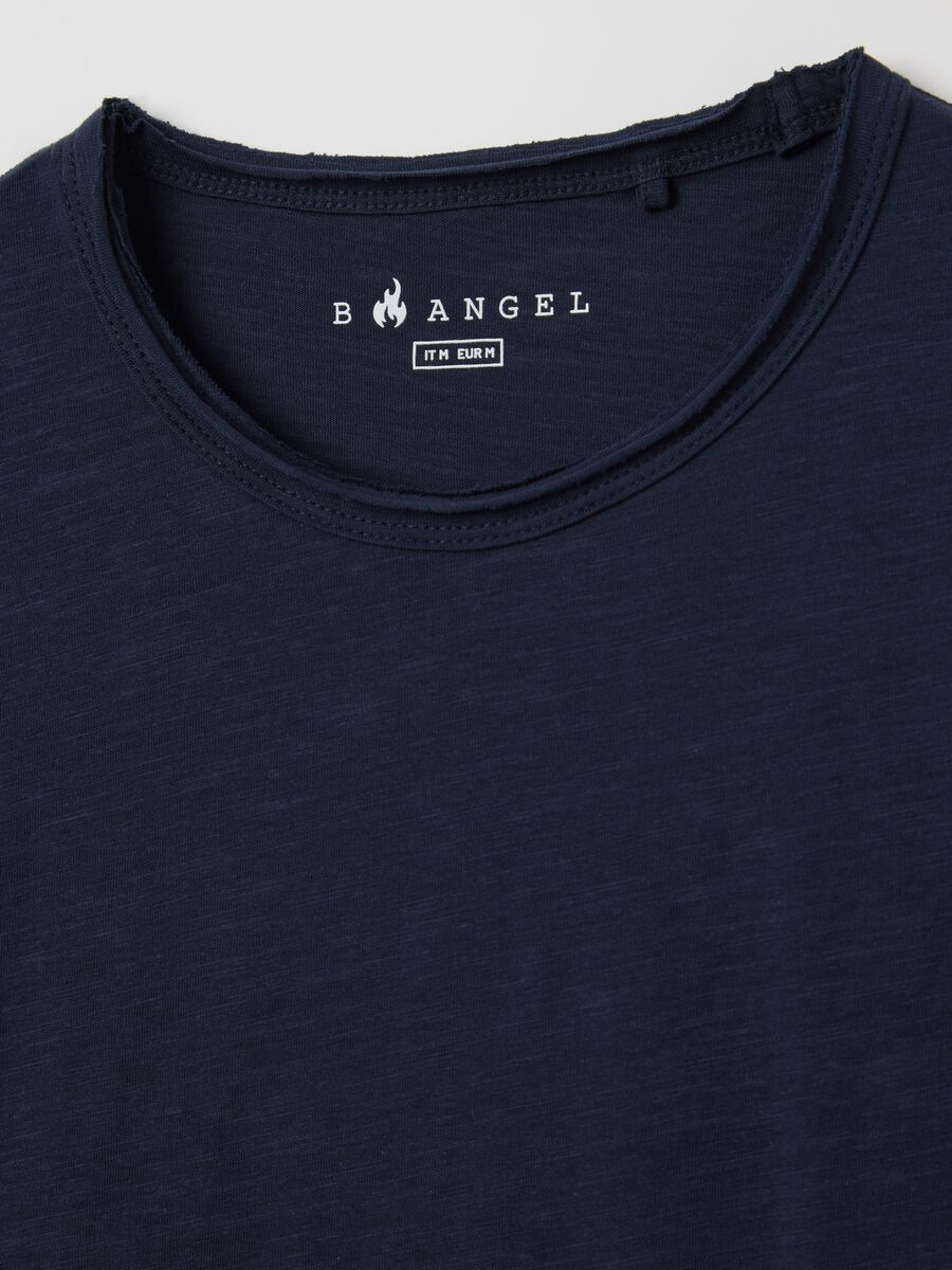 Cotton T-shirt with round neck_5