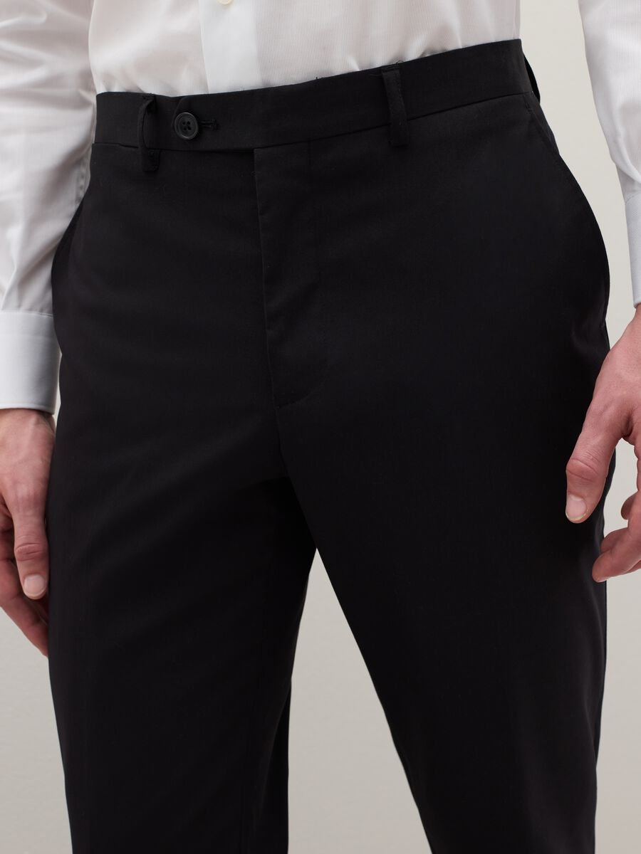Black Stretch Fabric Regular Fit Trousers_3