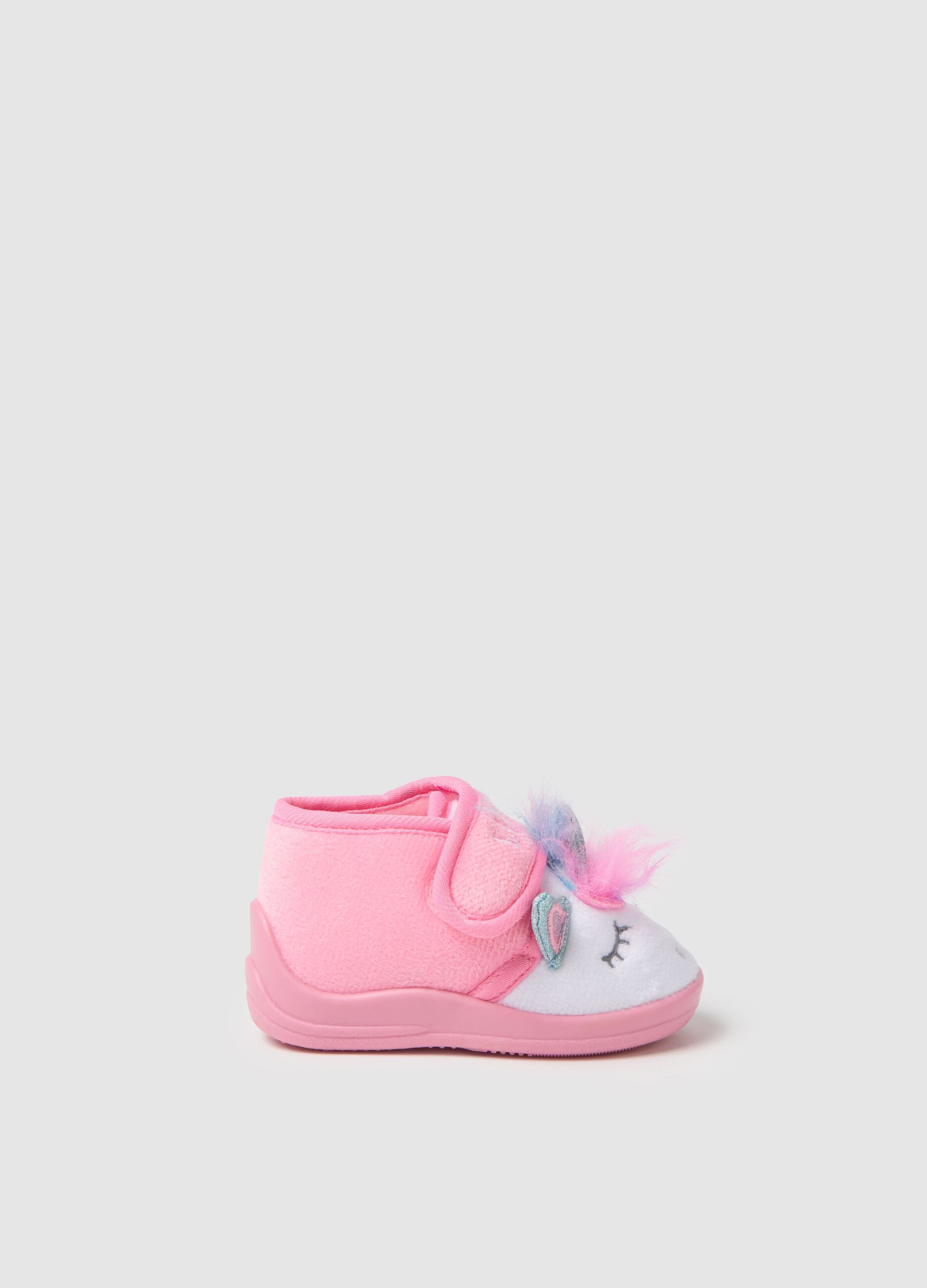 White and pink baby girl shoes