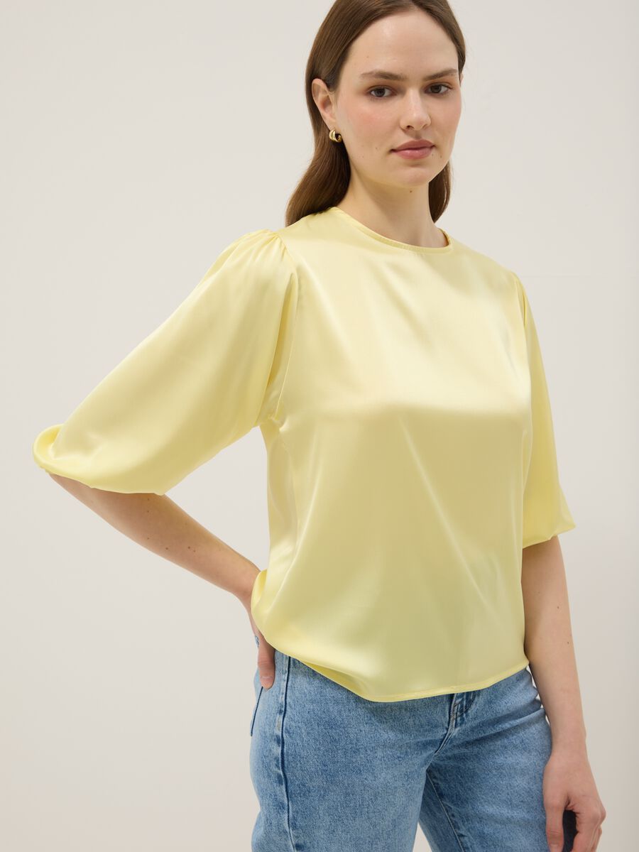 Maglia a maniche lunghe gialla regular fit con chiusura a goccia_0