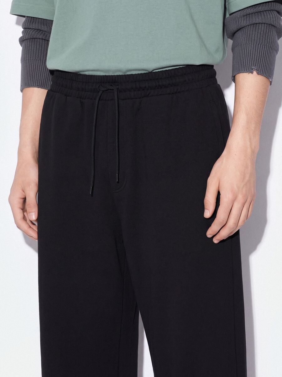 Jogger neri in puro cotone con vita elastica over fit_3