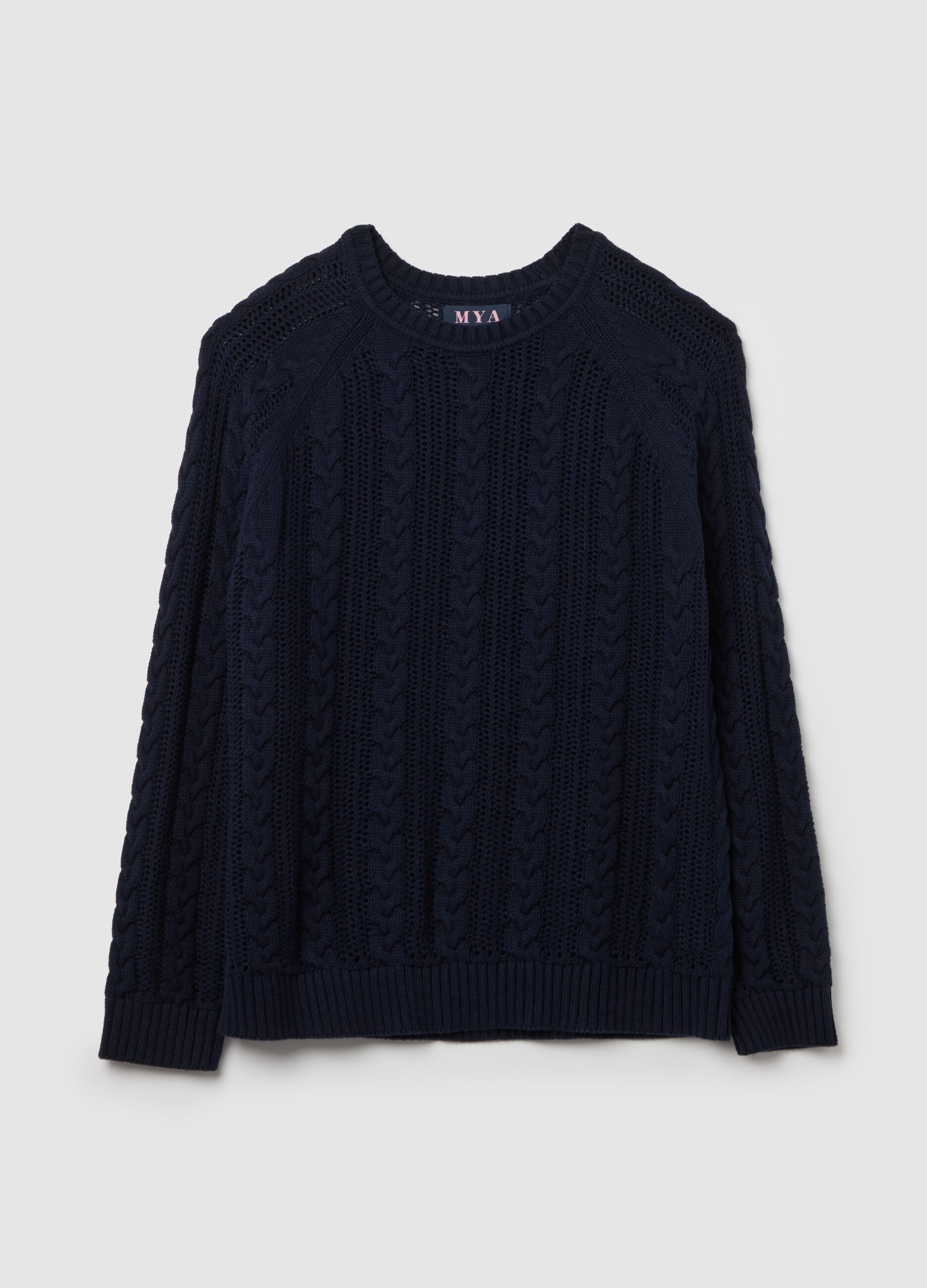 Curvy crochet pullover with cable-knit design