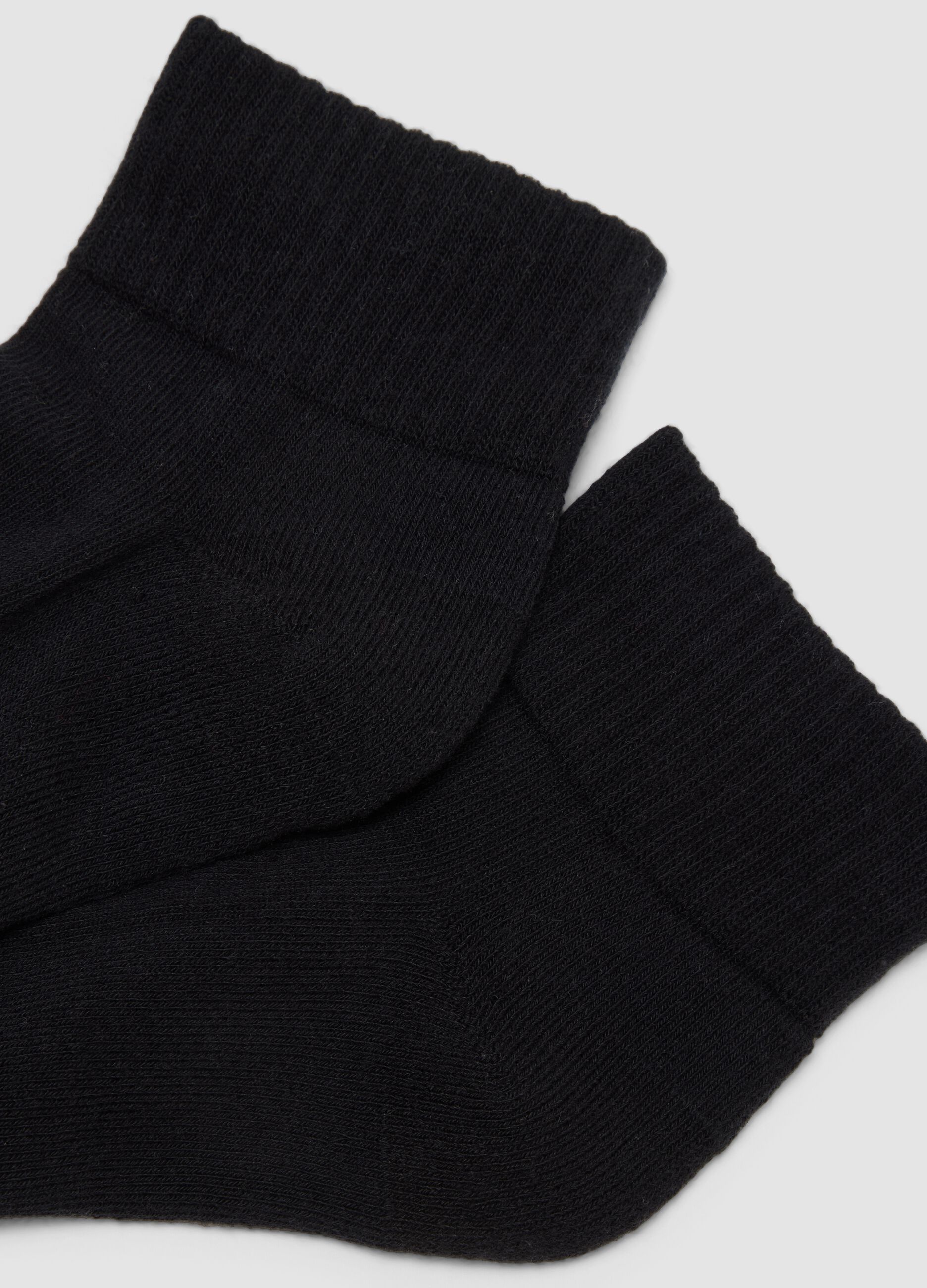 2-pack of black ankle sports socks in stretch organic cotton
