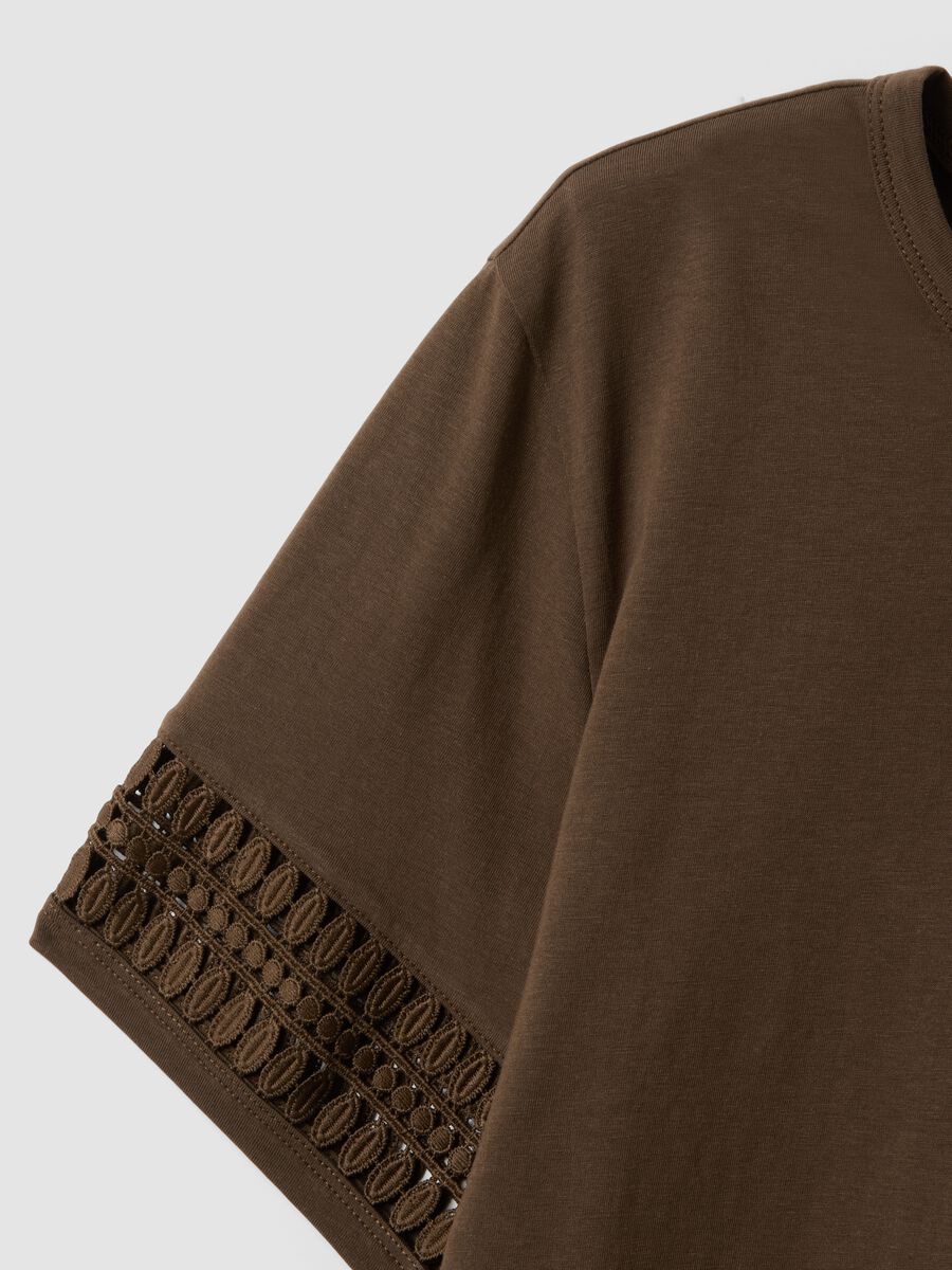 T-shirt marrone in puro cotone con maniche corte_5