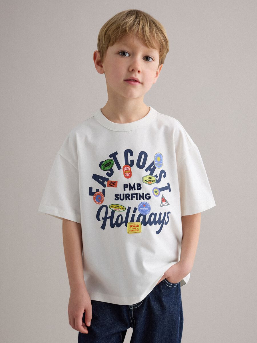 T-shirt in cotone elasticizzato bianco da bambino oversize fit_1