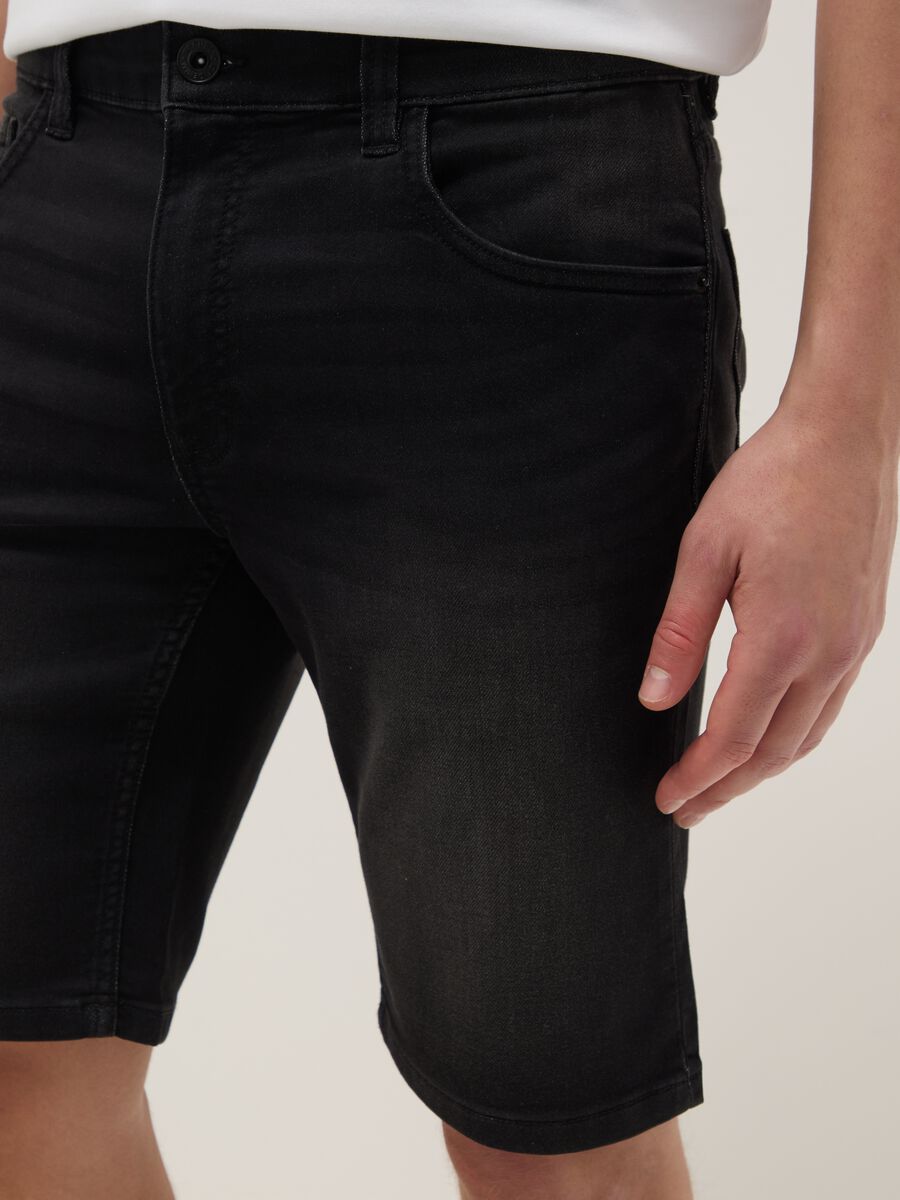 Slim fit black stretch denim cotton blend shorts_3