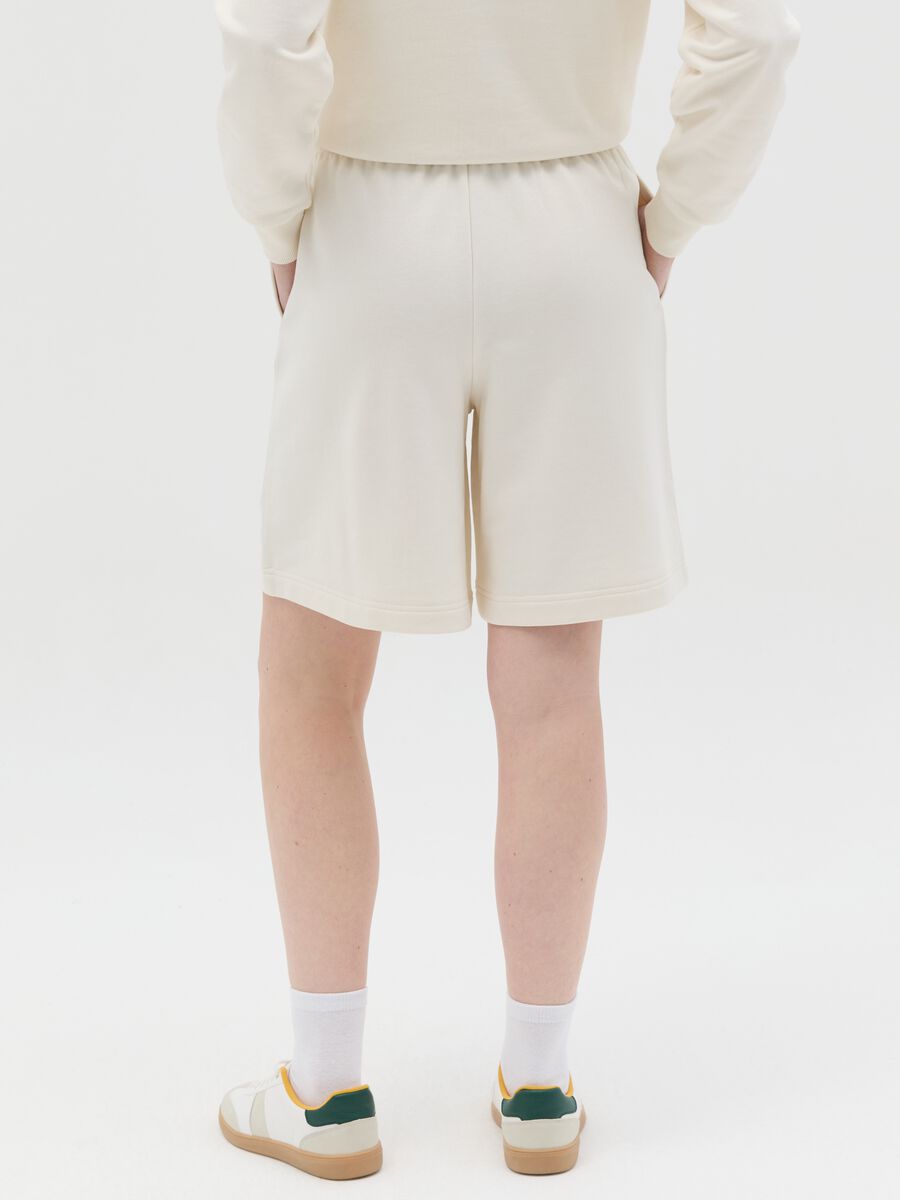 White Bermuda shorts in French terry with elasticated waist_3