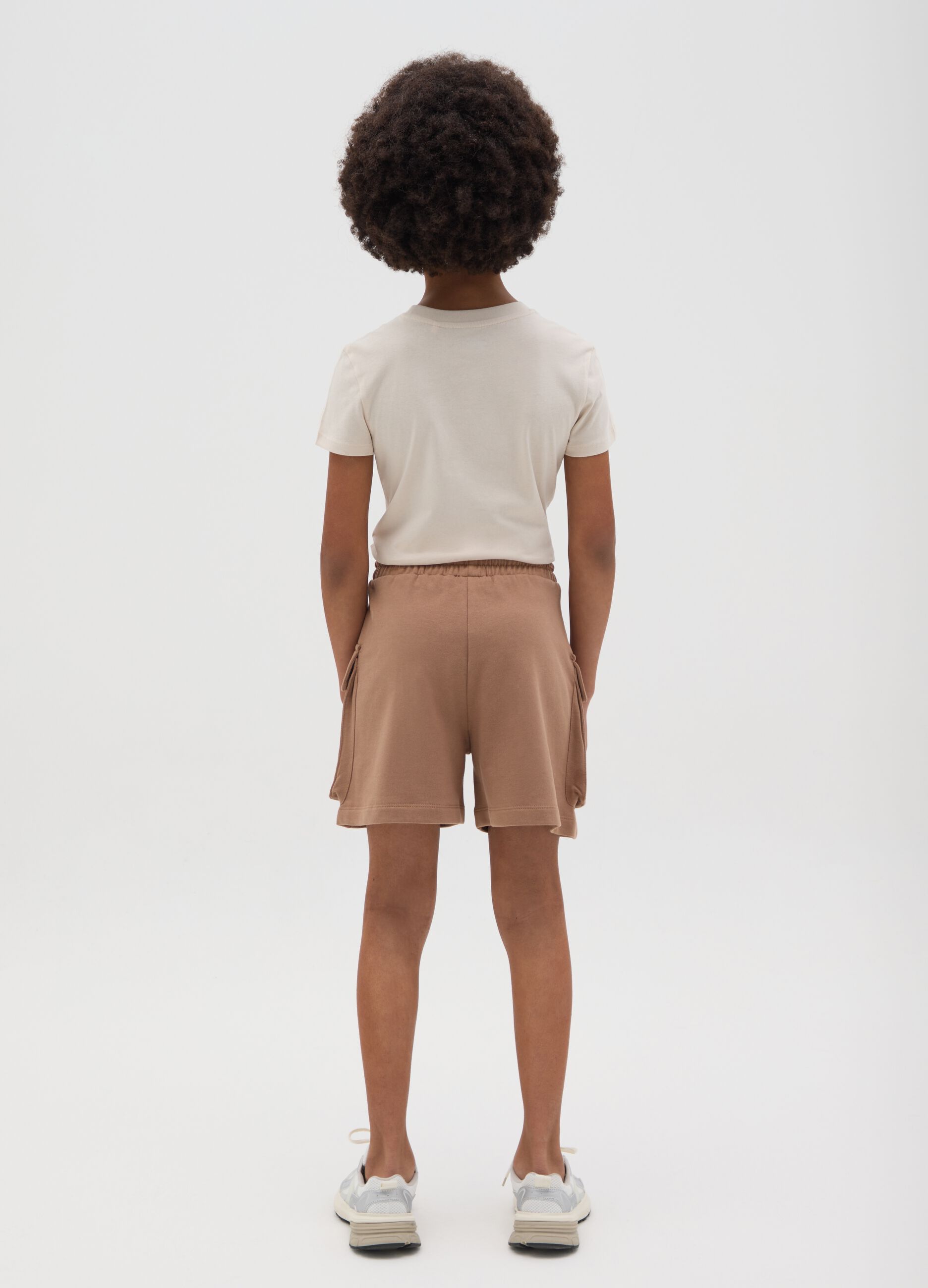 Brown cargo shorts in cotton