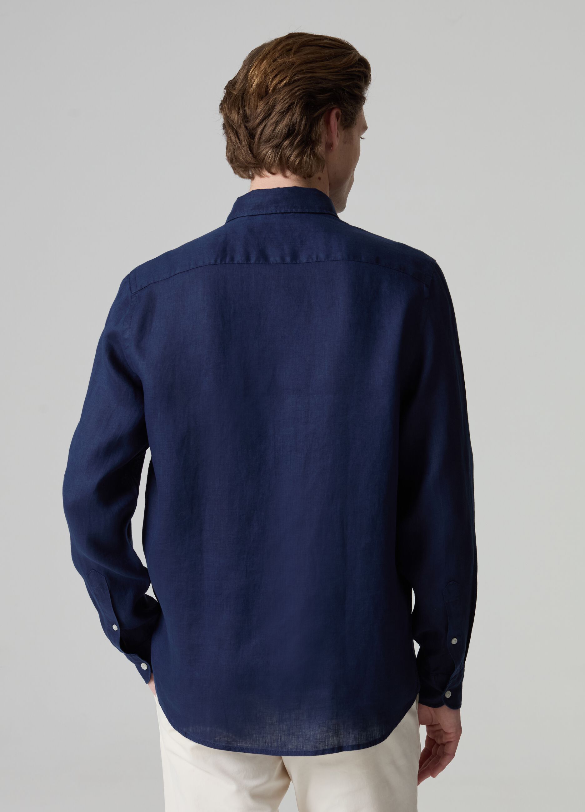 Solid colour linen shirt
