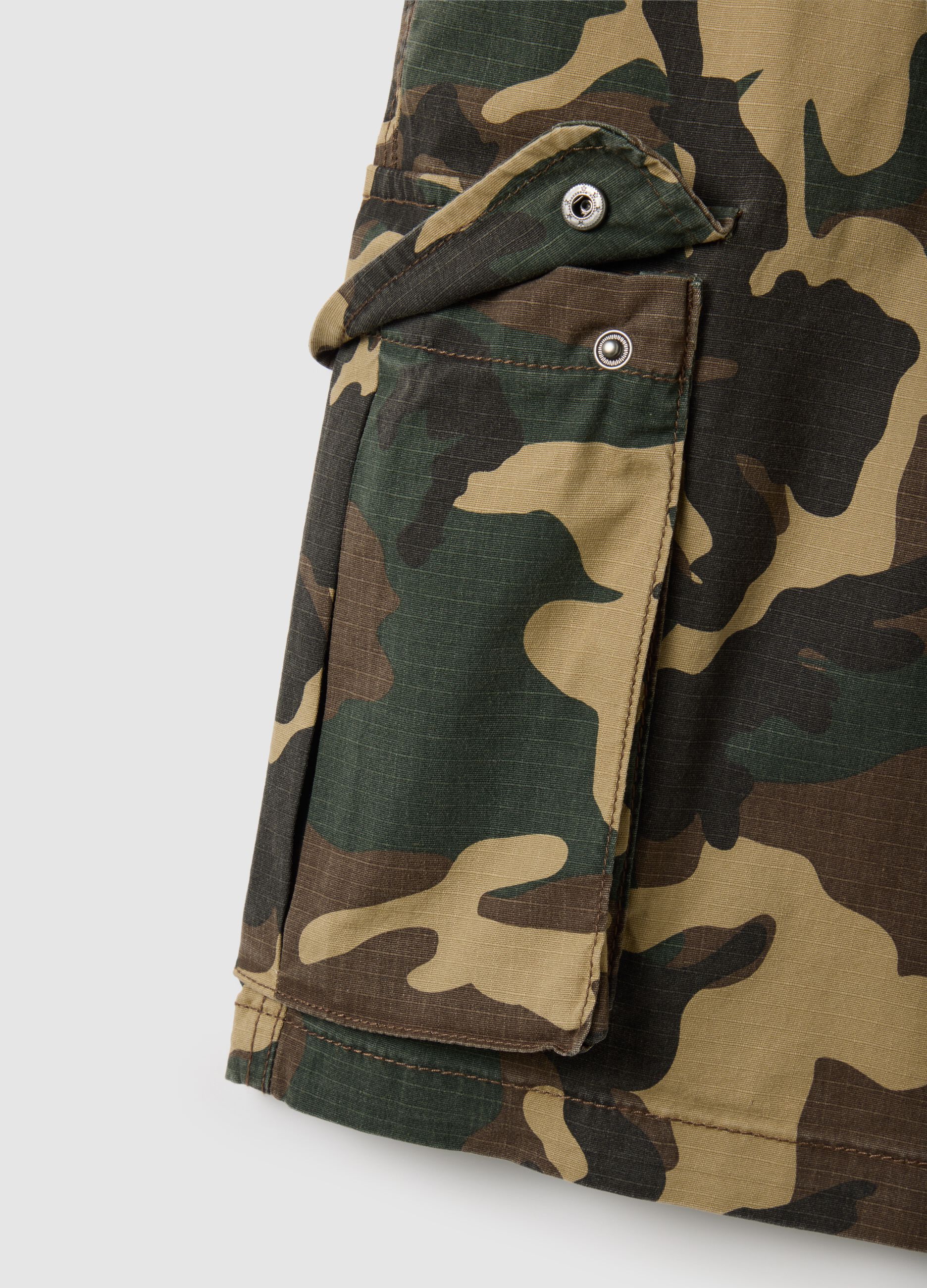 Bermuda cargo da uomo in cotone multicolor regular fit
