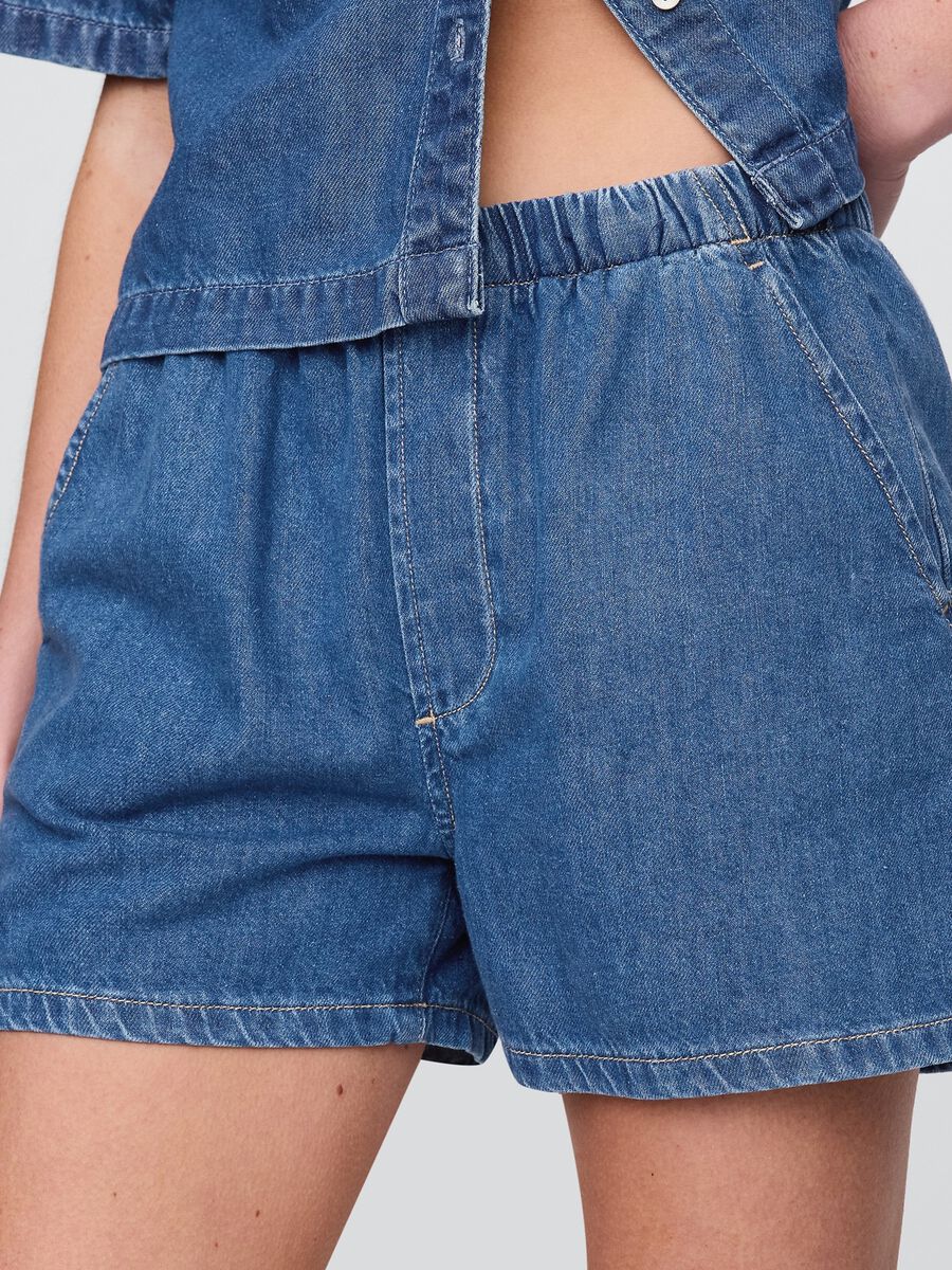 Shorts in denim con elastico in vita_3