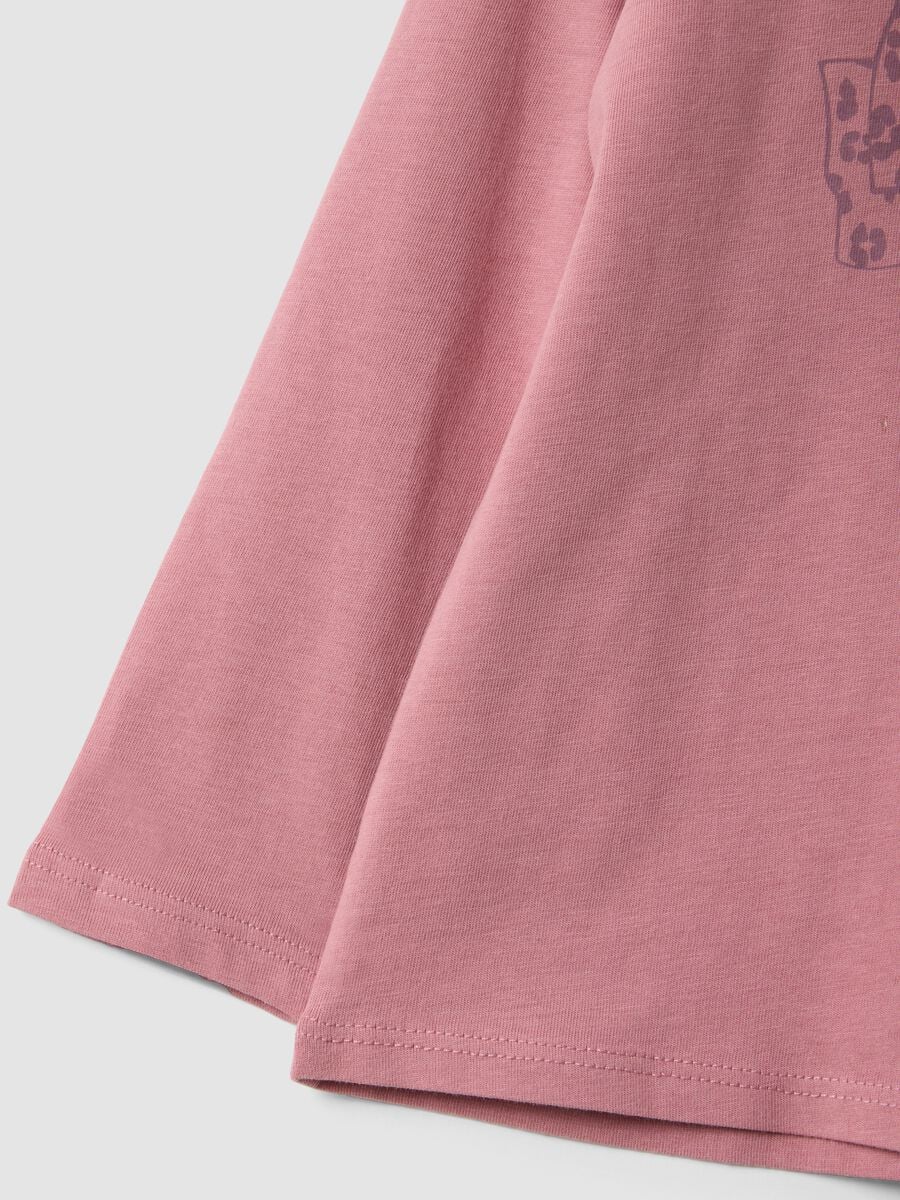 Maglietta rosa in puro cotone organico con stampa fiocco per bimba_3