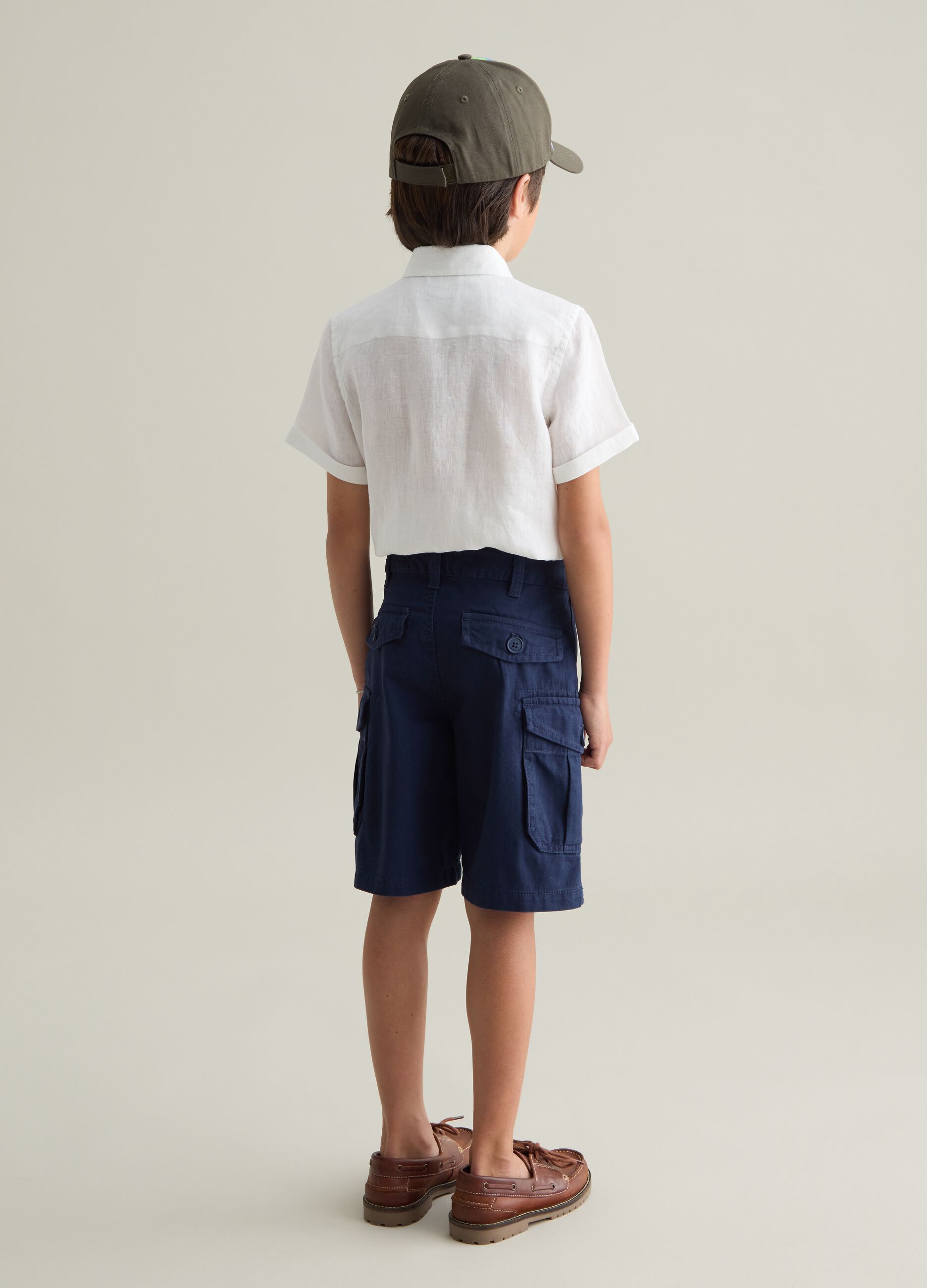 Children's blue regular fit cargo bermuda shorts made of pure cotton with side pockets