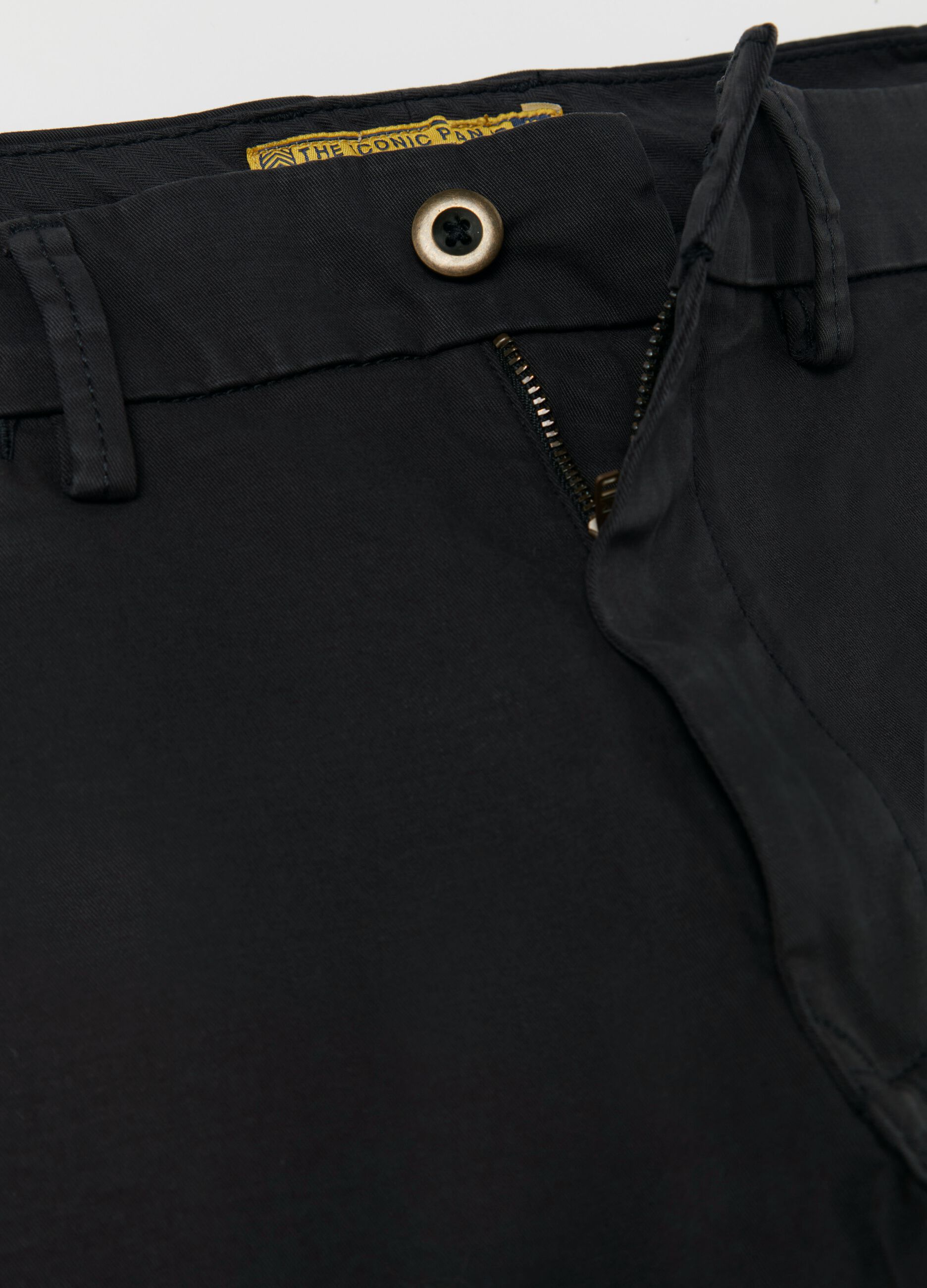 Regular-fit chino trousers in stretch cotton