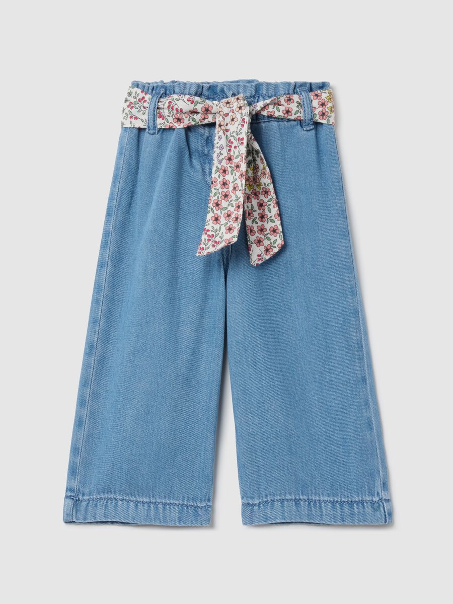 Wide-leg trousers with floral belt_0