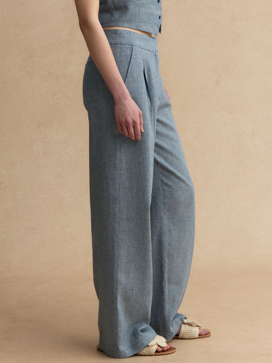 Linen-blend wide-leg trousers with blue and white micro-checks_3