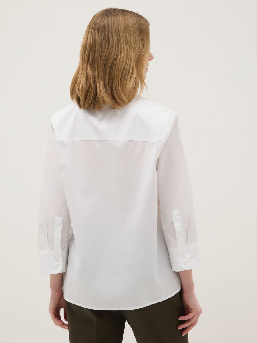 Camicia in puro cotone bianca regular fit con maniche a tre quarti_2