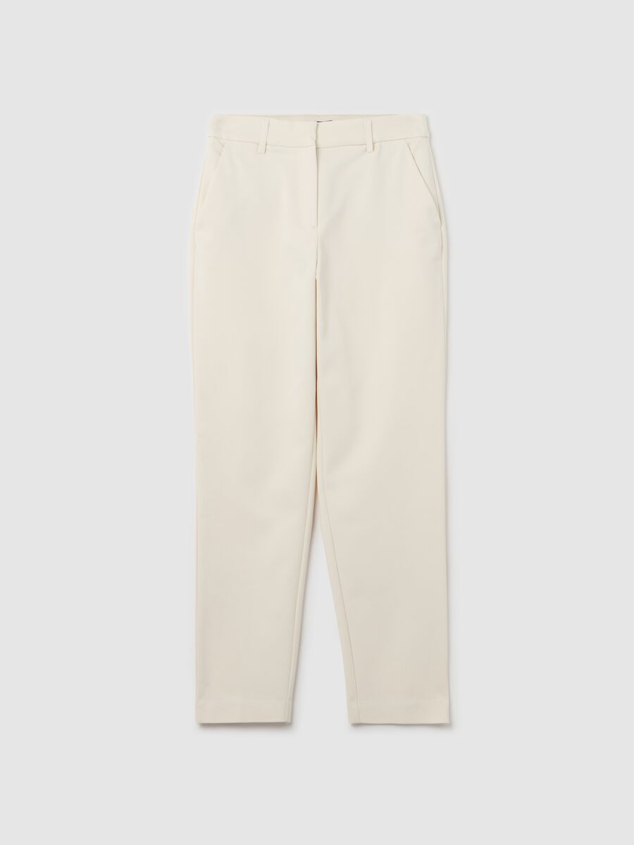 Chino trousers with pockets_4