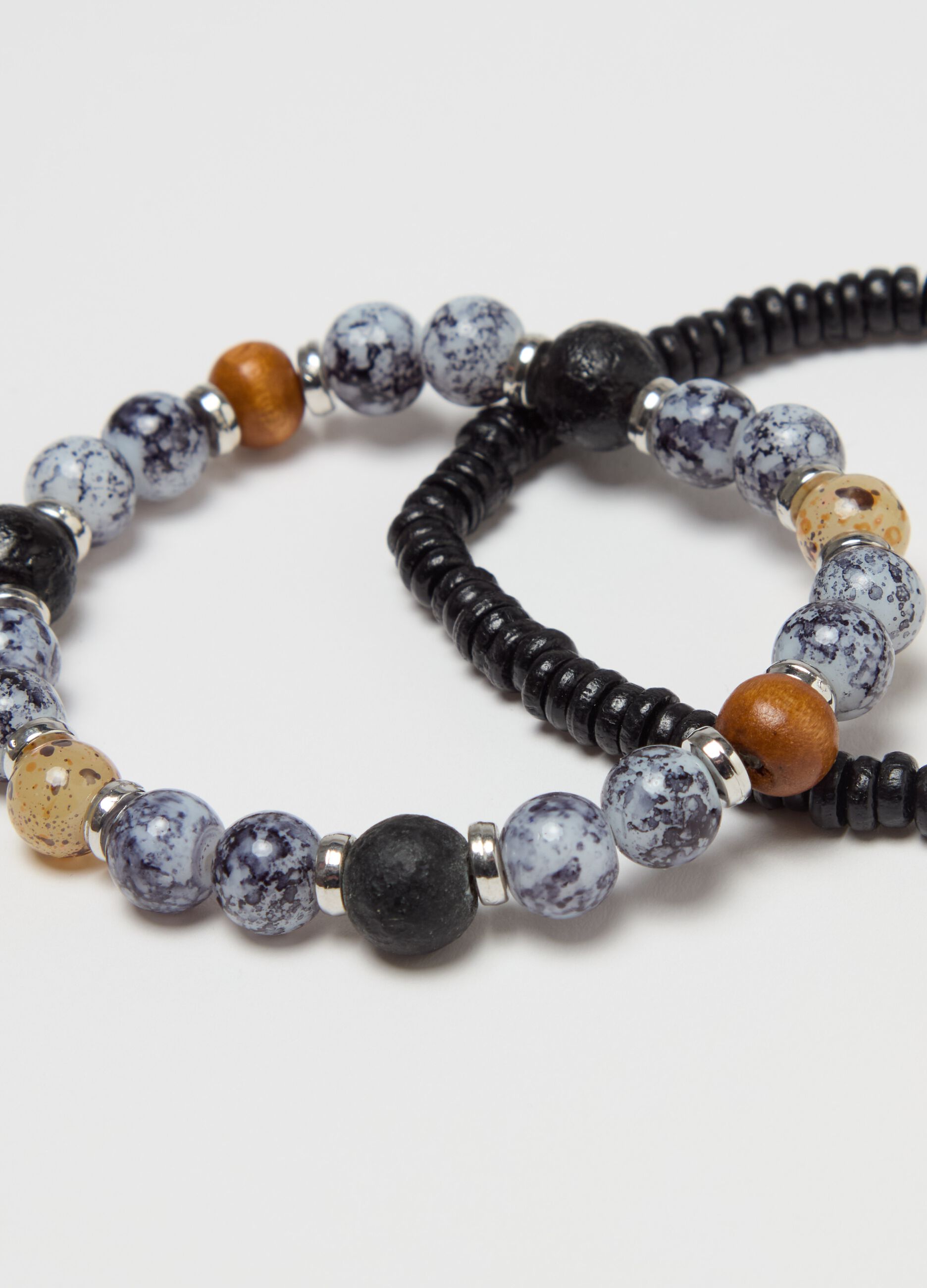 Two-pack bracelets with coloured beads