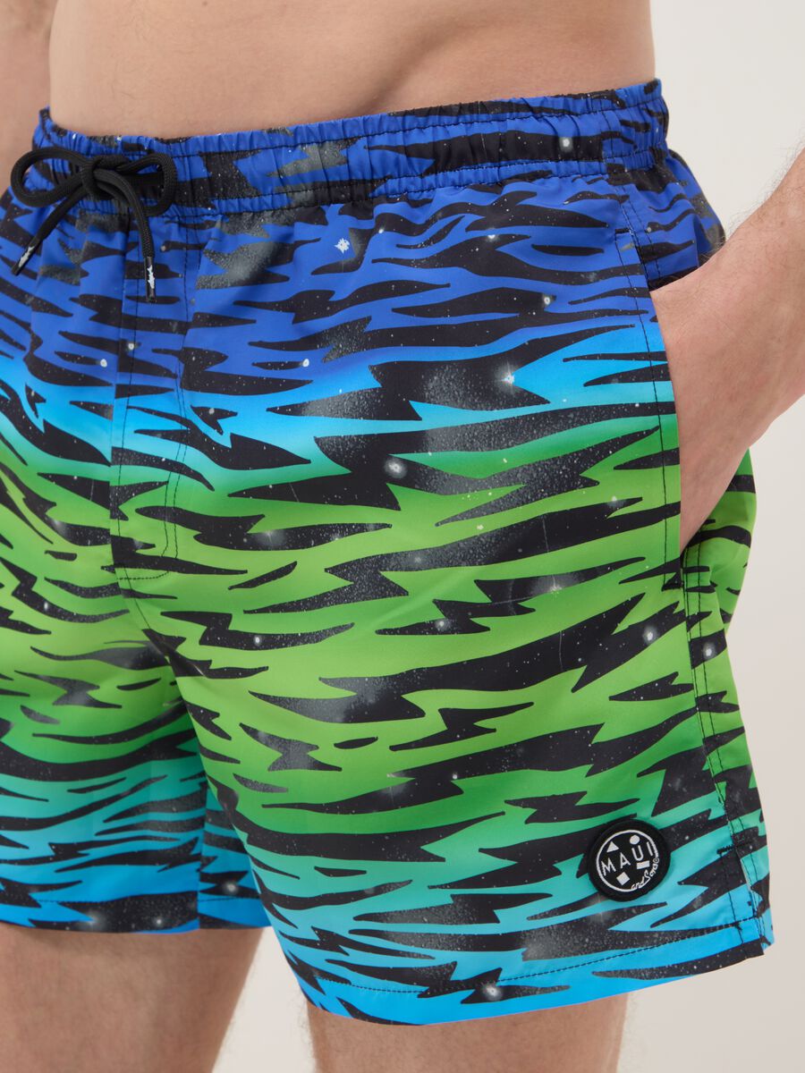 Multicolour patterned swim shorts_3