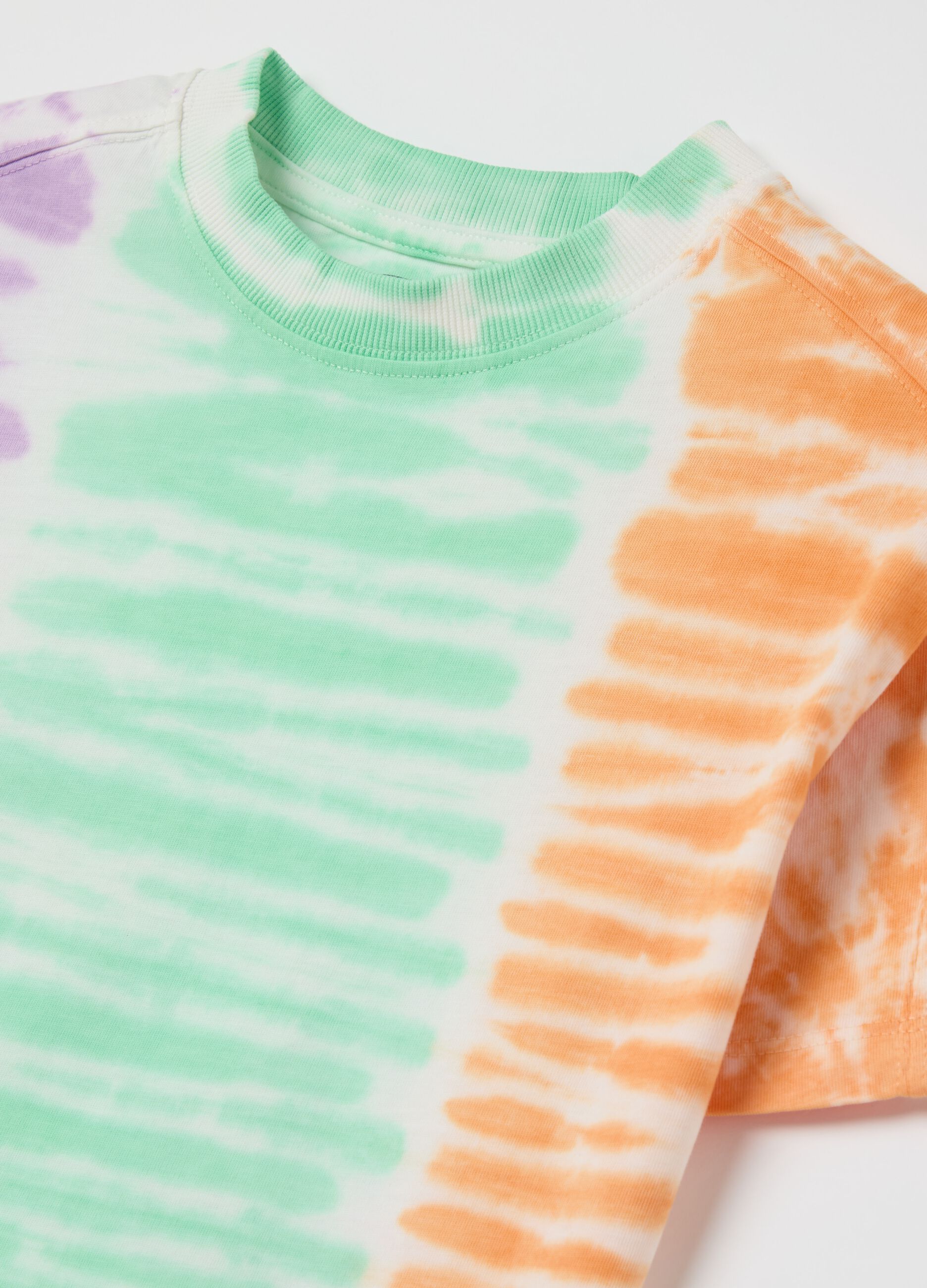 Cotton T-shirt with tie-dye pattern