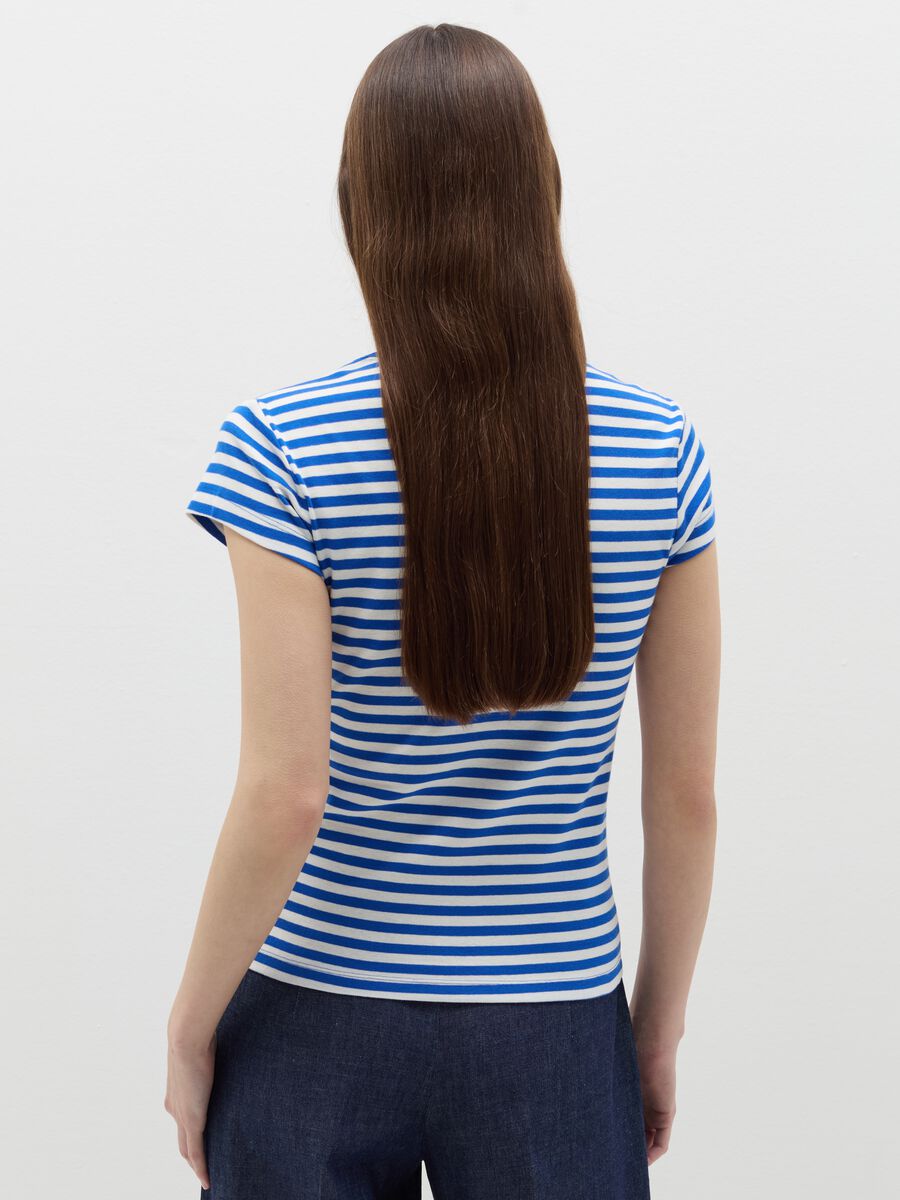 Cotton T-shirt with round neck_3