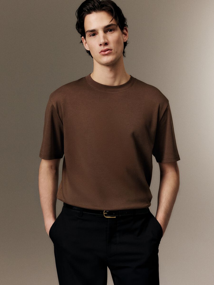 Relaxed Fit Brown The Iconic Tee T-shirt in Pure Cotton_0