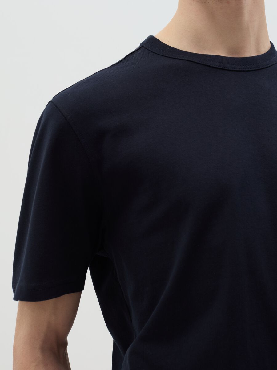 Relaxed-fit T-shirt with round neck_2