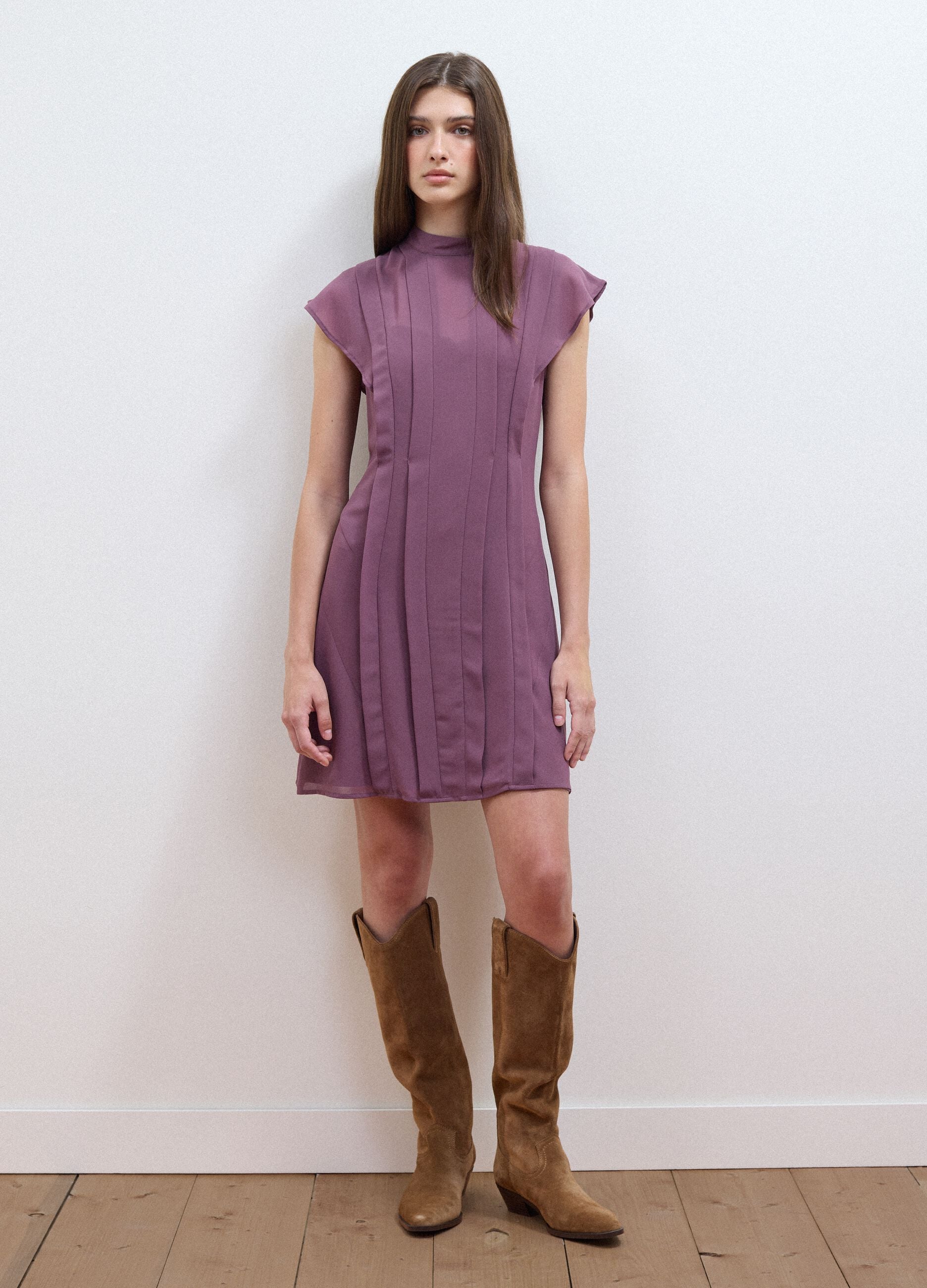 Purple relaxed-fit dress with short ruffle sleeves